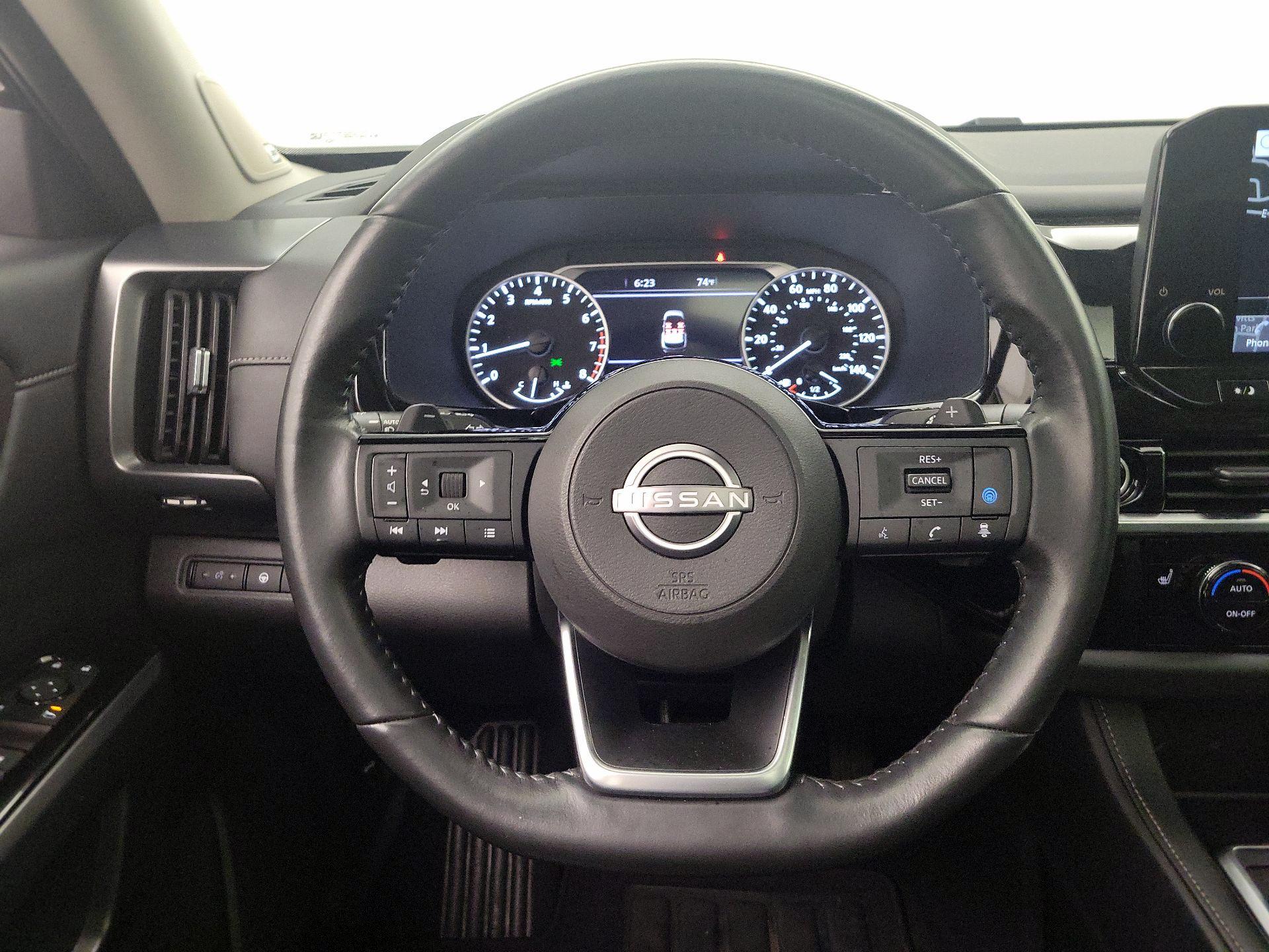 Thumbnail: 2023 Nissan Pathfinder - 10