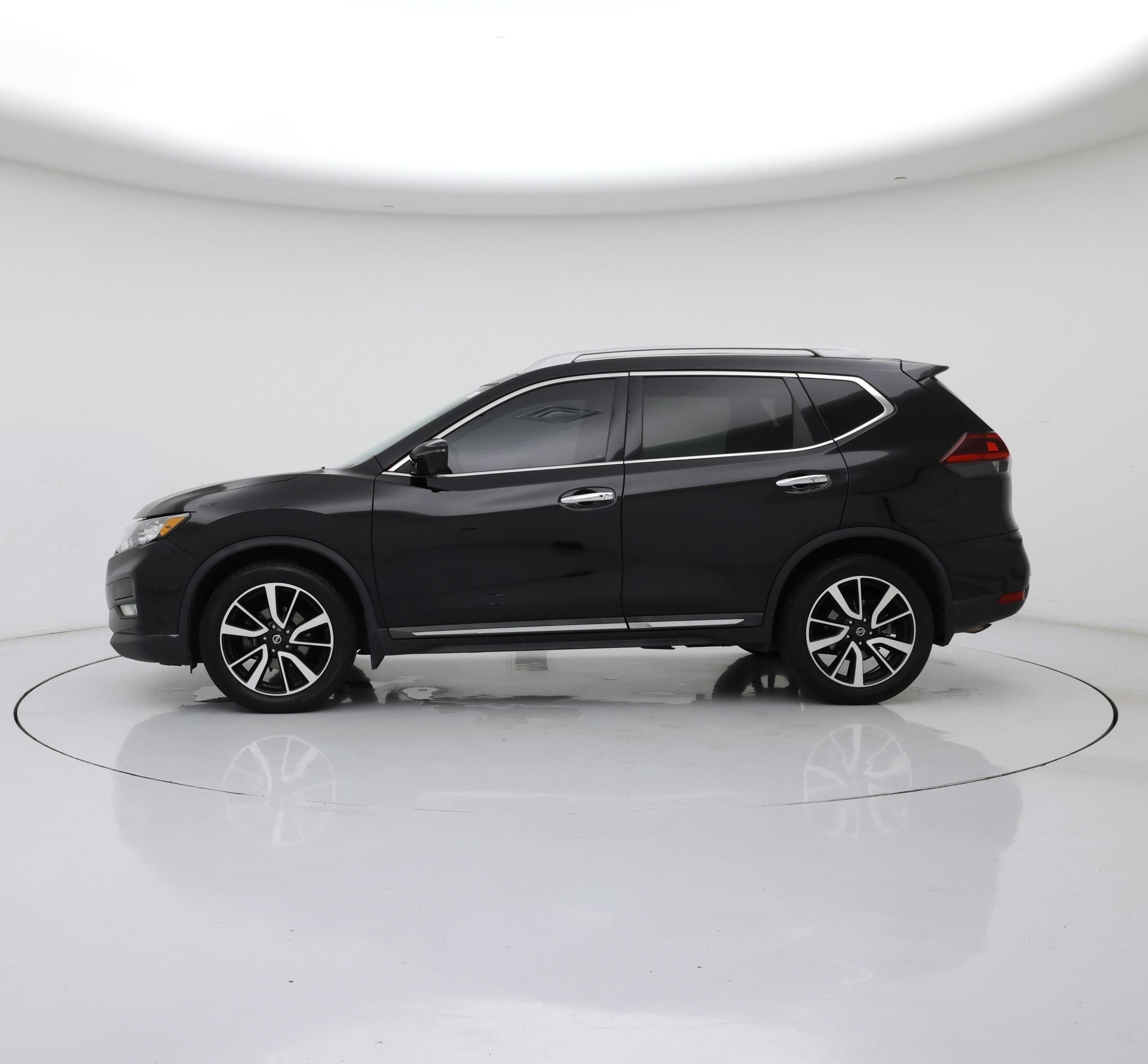 Thumbnail: 2020 Nissan Rogue - 3