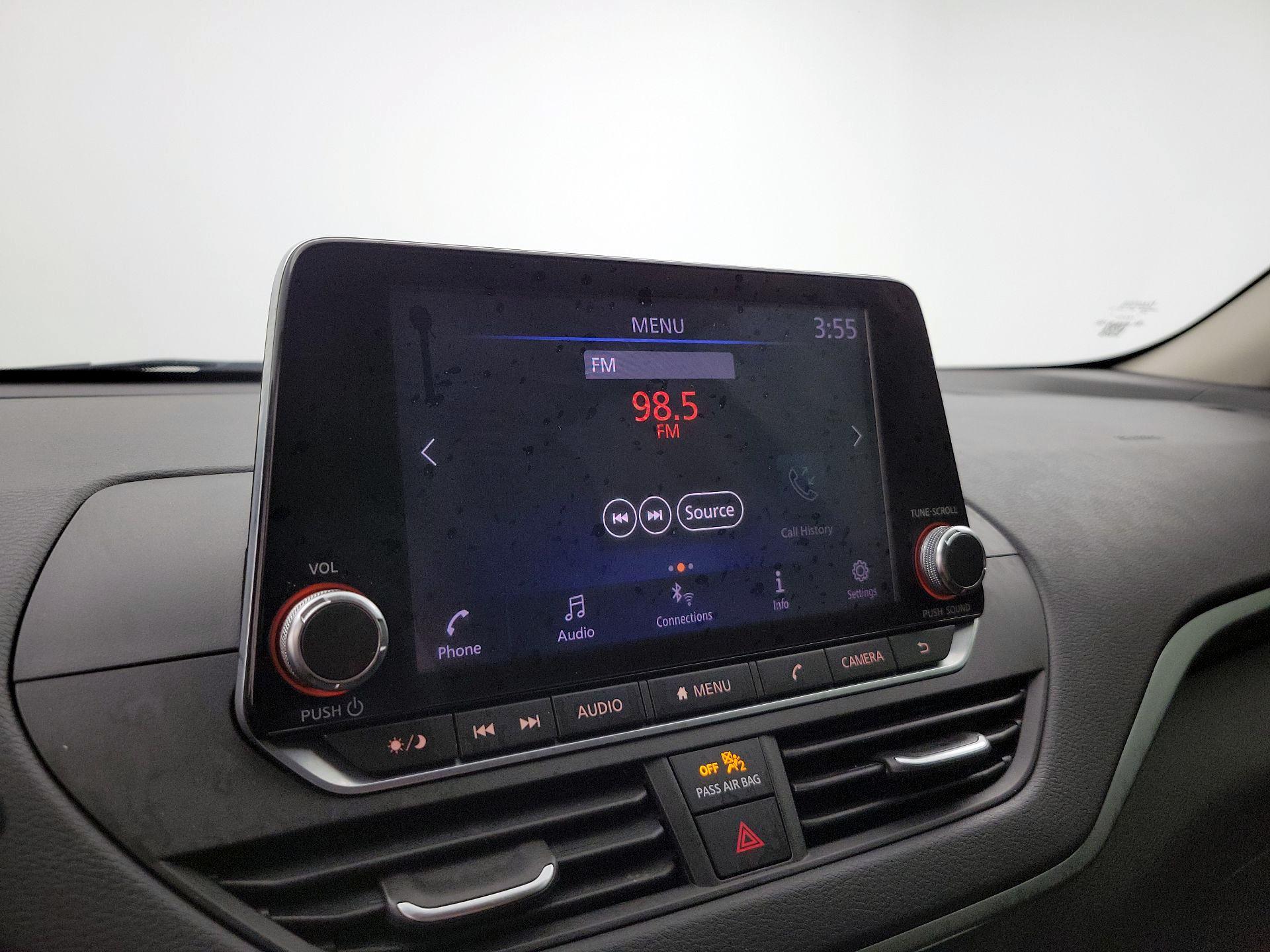 Thumbnail: 2019 Nissan Altima - 15
