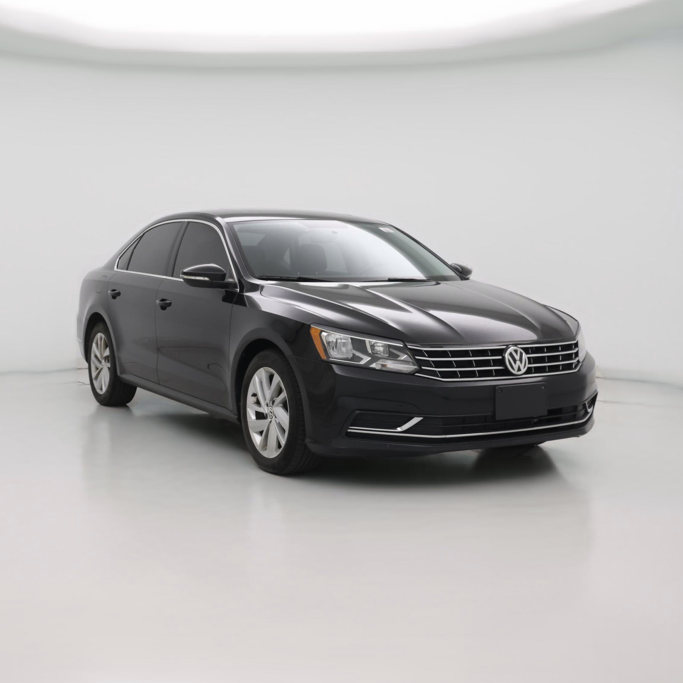 Thumbnail: 2018 Volkswagen Passat - 1