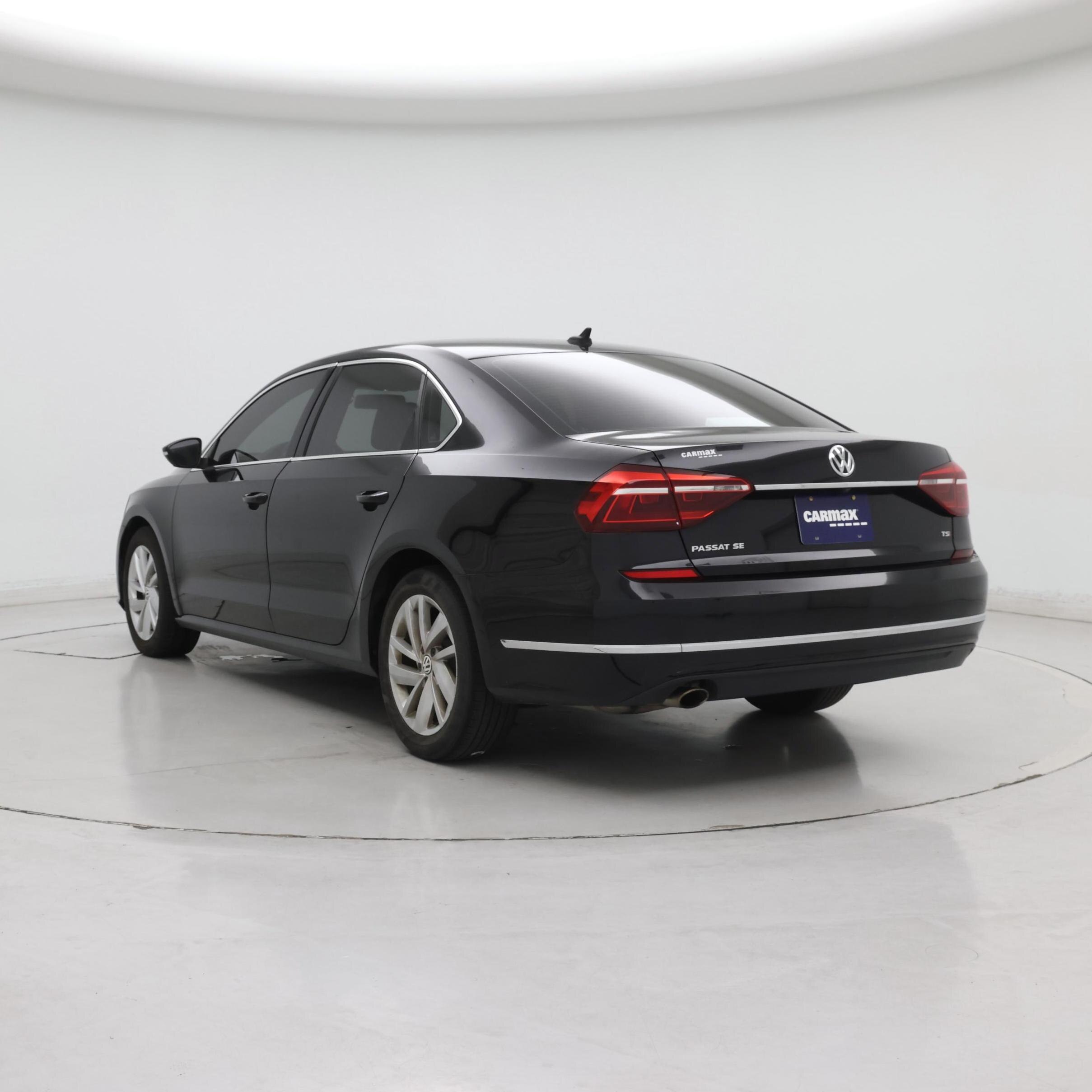 Thumbnail: 2018 Volkswagen Passat - 2