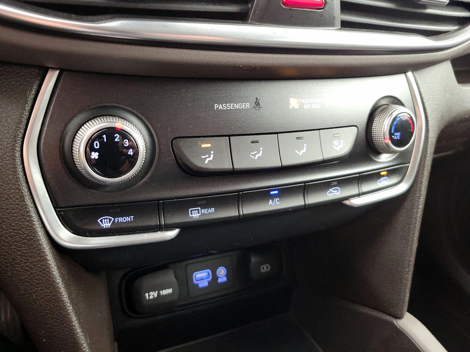Thumbnail: 2019 Hyundai Santa Fe - 16
