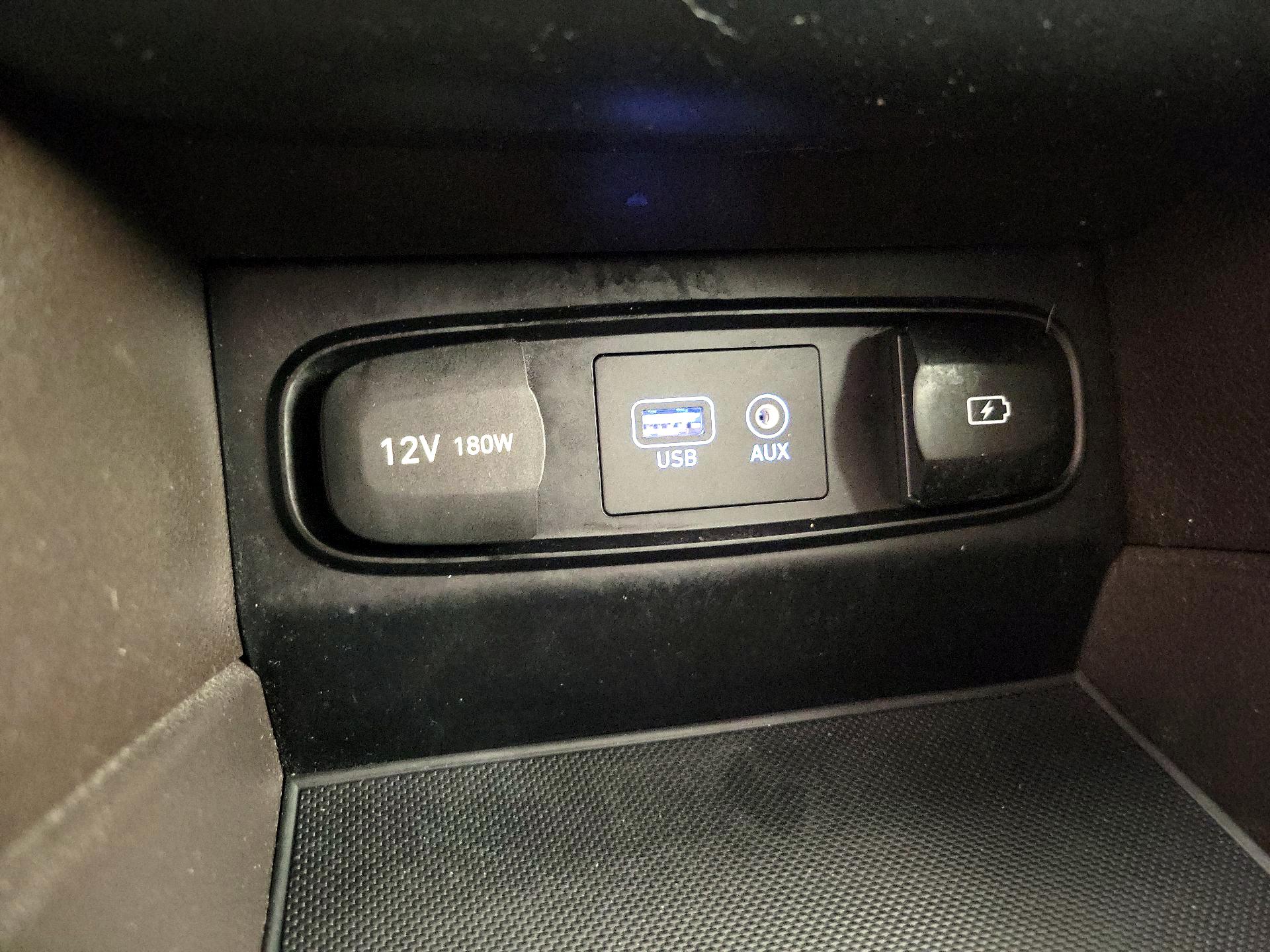 Thumbnail: 2019 Hyundai Santa Fe - 18