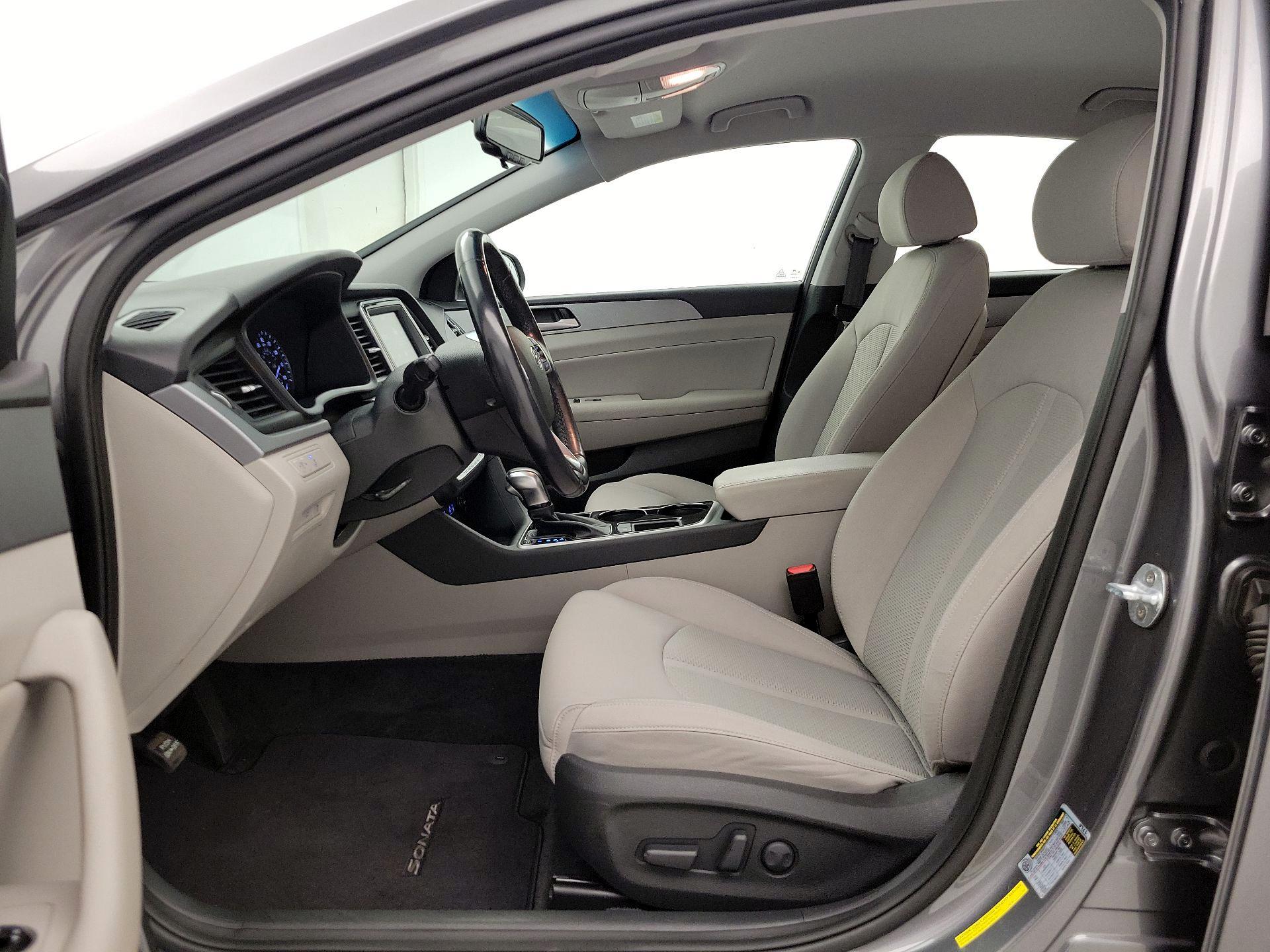 Thumbnail: 2019 Hyundai Sonata - 11