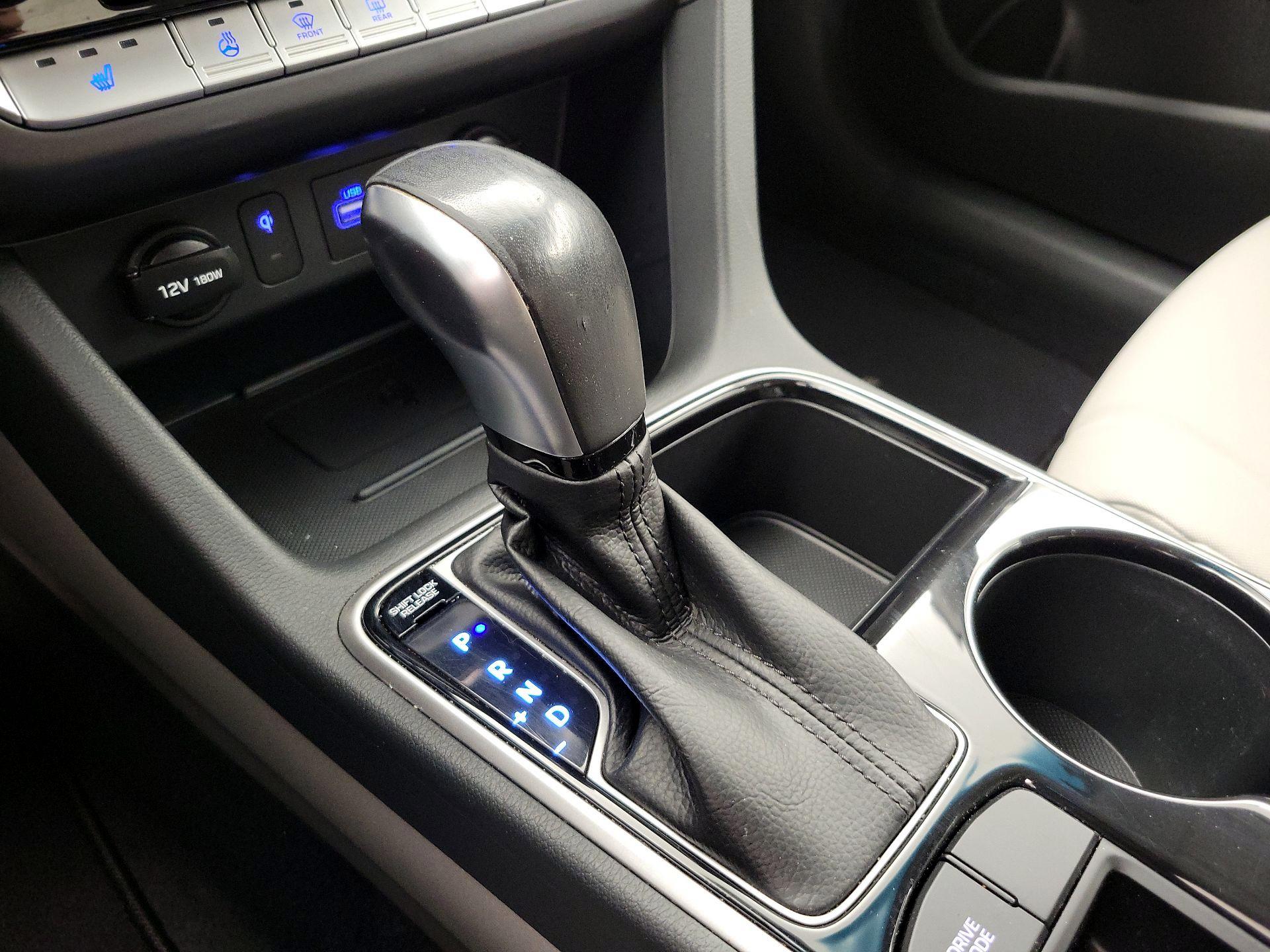 Thumbnail: 2019 Hyundai Sonata - 17