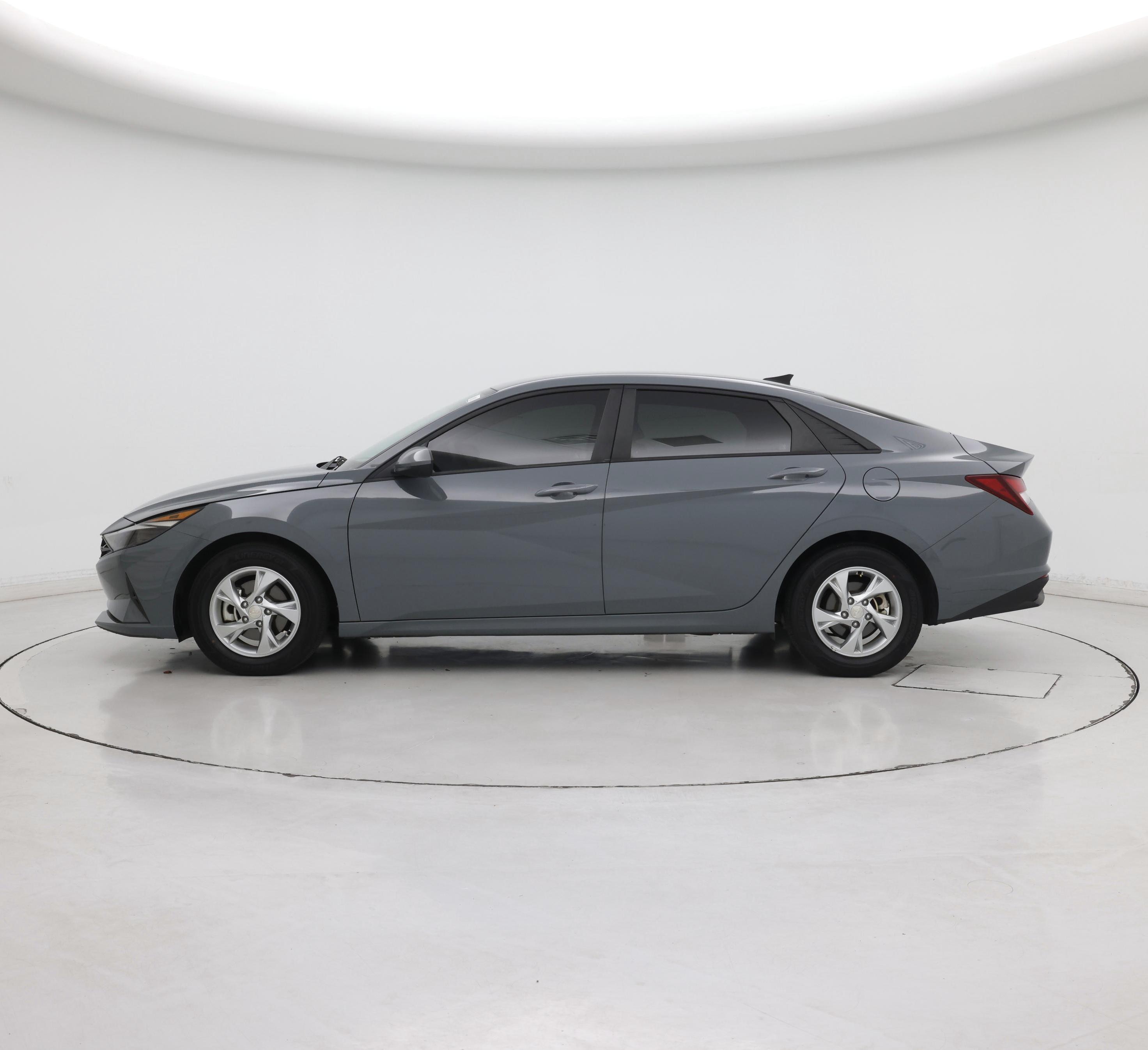 Thumbnail: 2022 Hyundai Elantra - 3