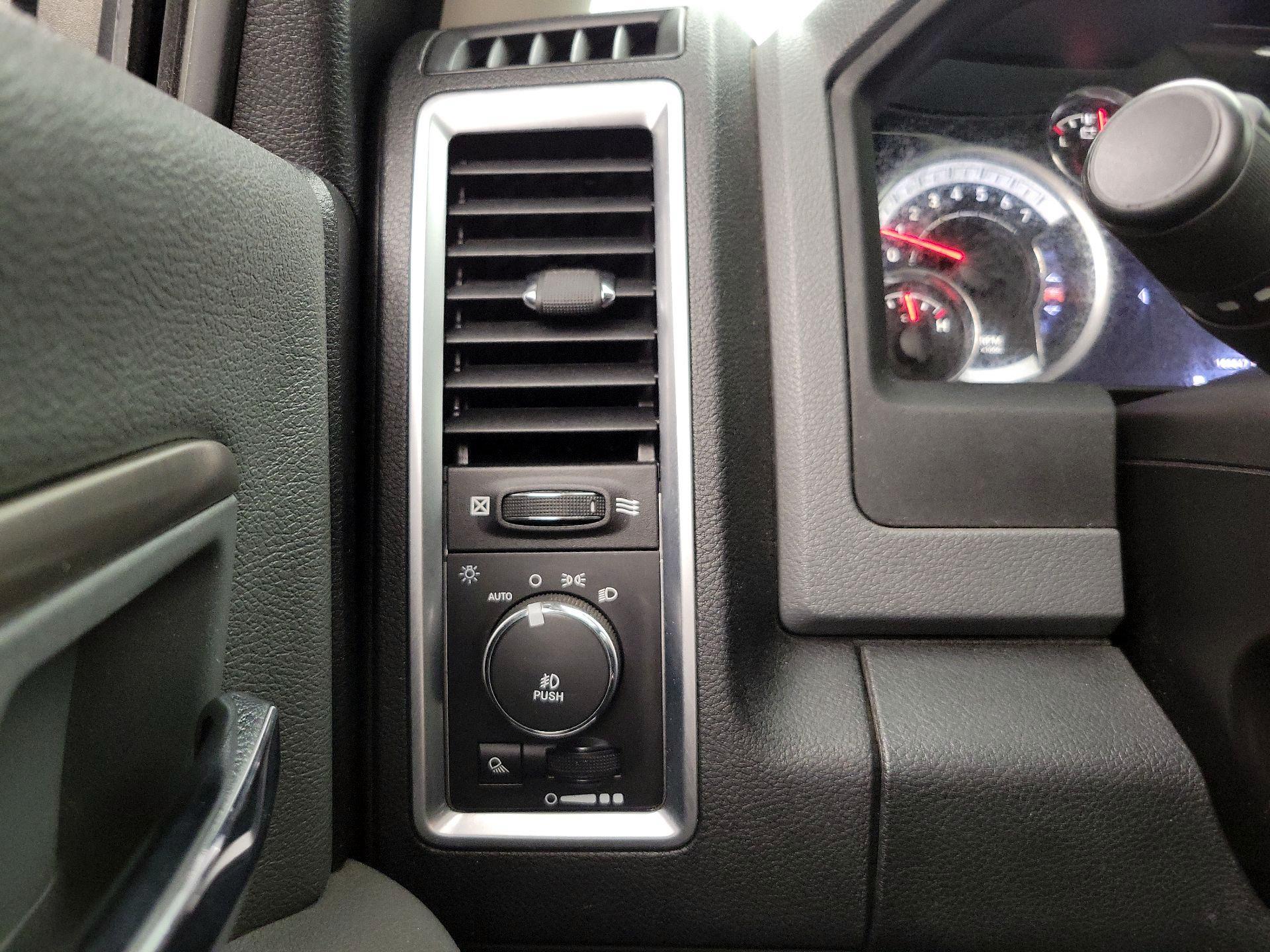Thumbnail: 2016 RAM 1500 - 11