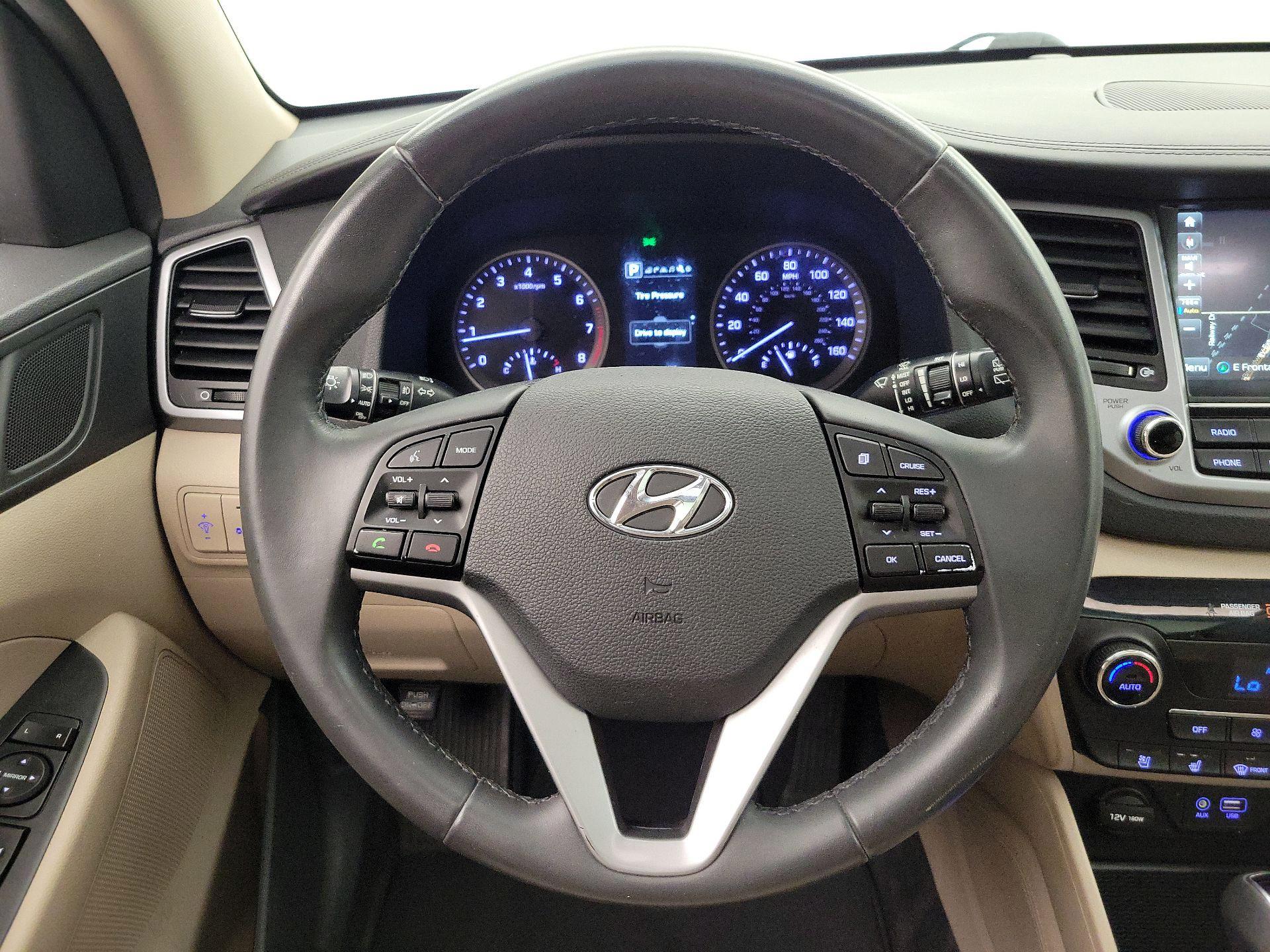 Thumbnail: 2017 Hyundai Tucson - 10