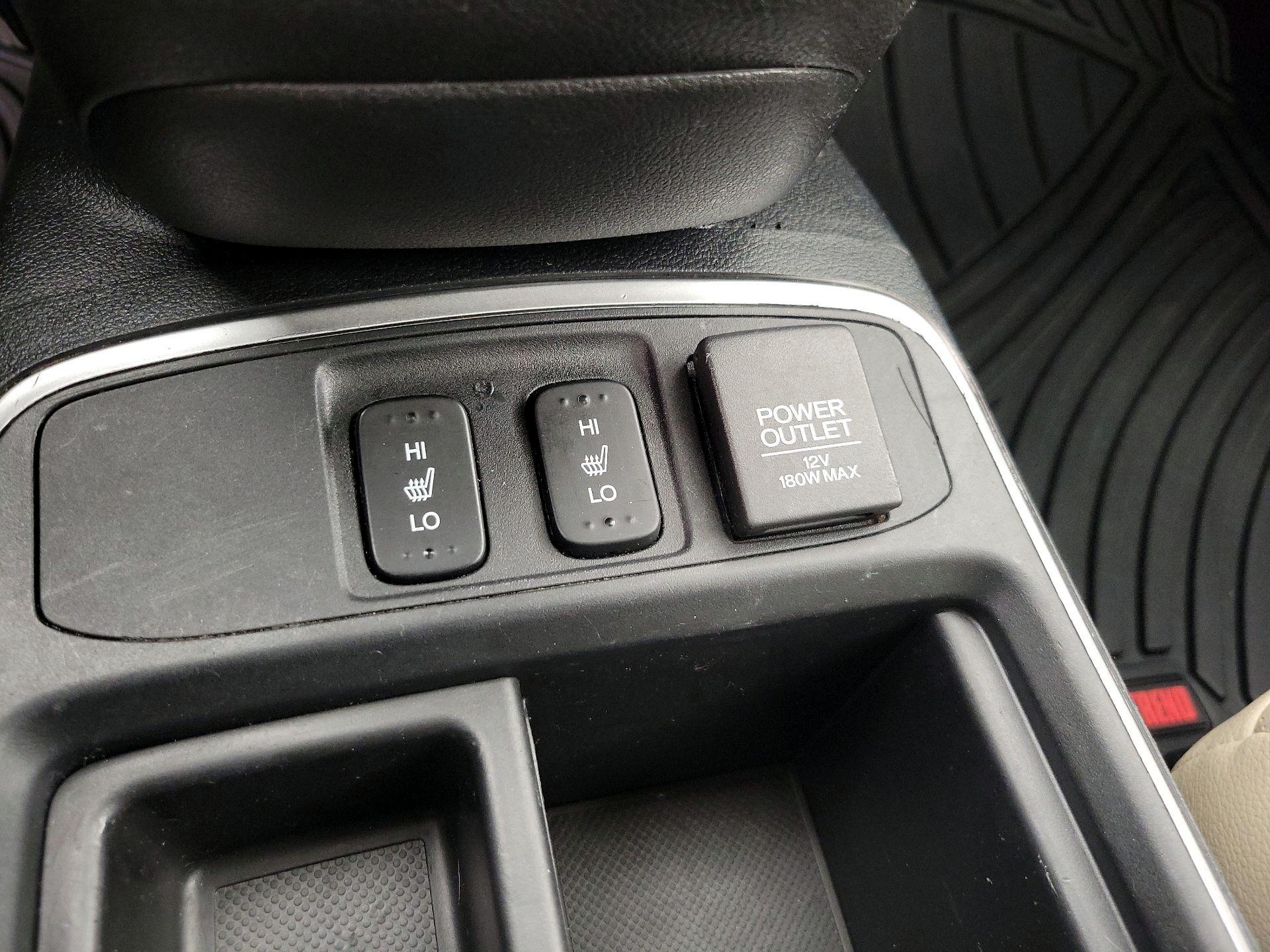 Thumbnail: 2016 Honda CR-V - 19
