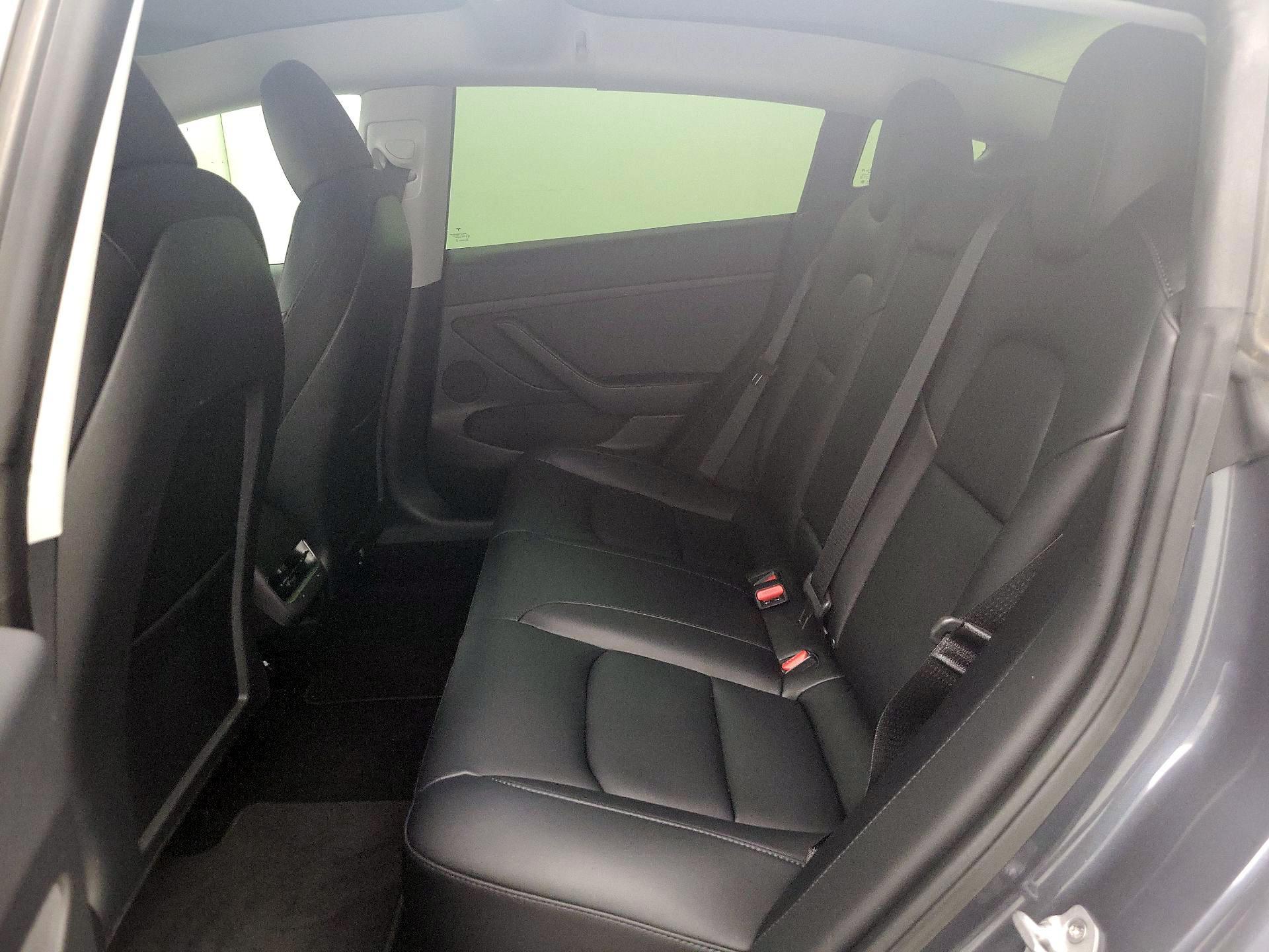 Thumbnail: 2023 Tesla Model 3 - 19
