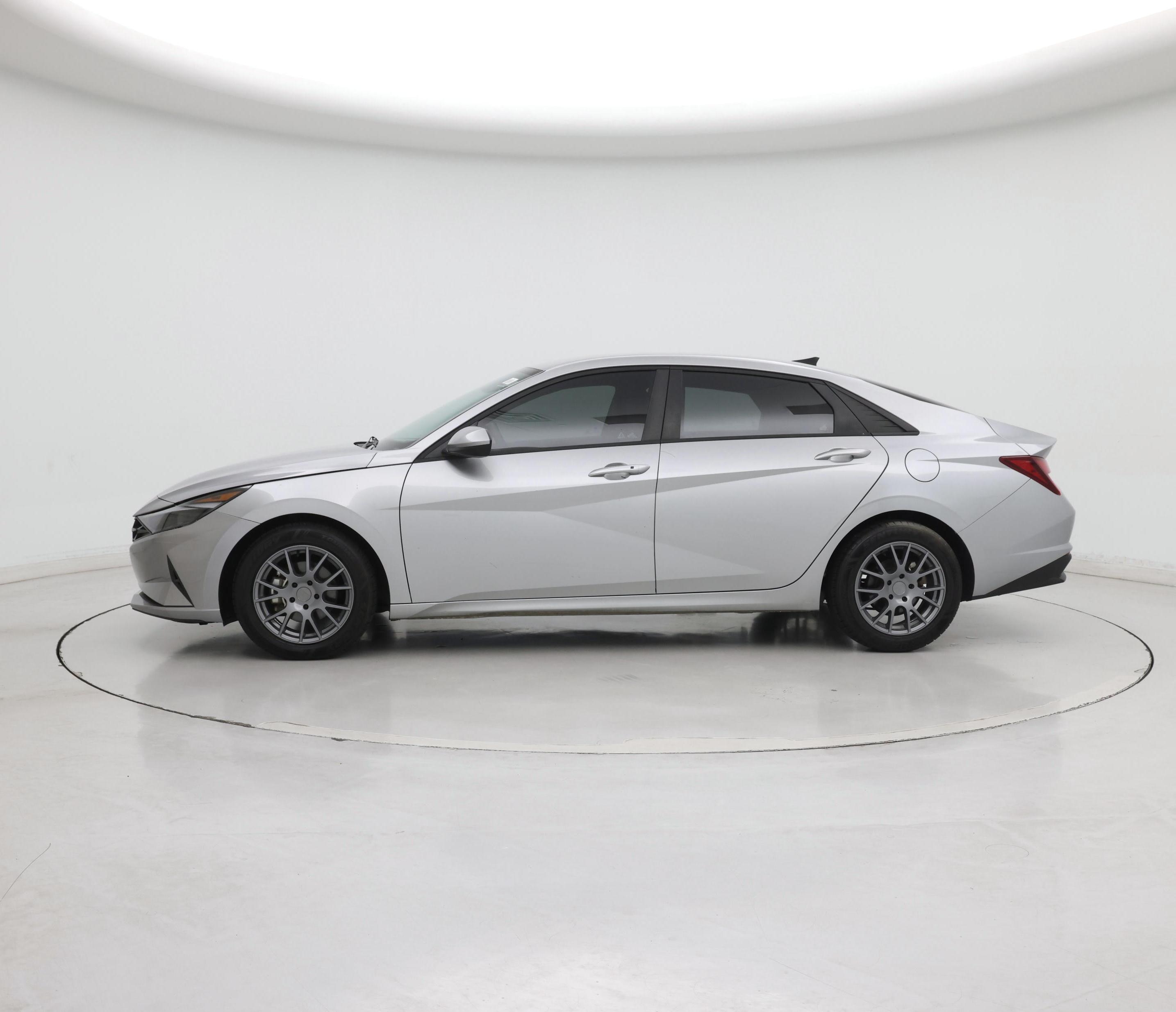 Thumbnail: 2021 Hyundai Elantra - 3