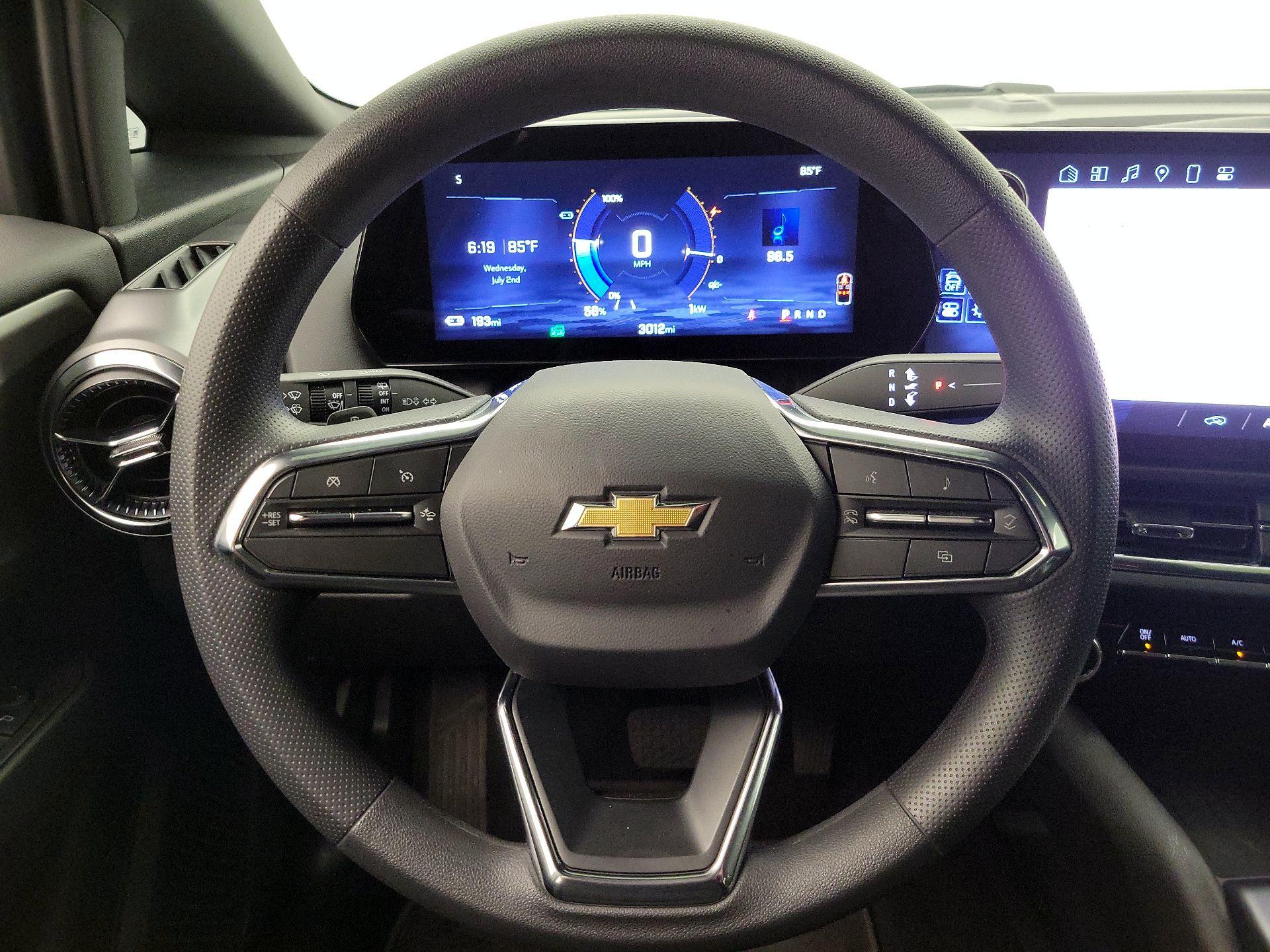 Thumbnail: 2025 Chevrolet Equinox - 10