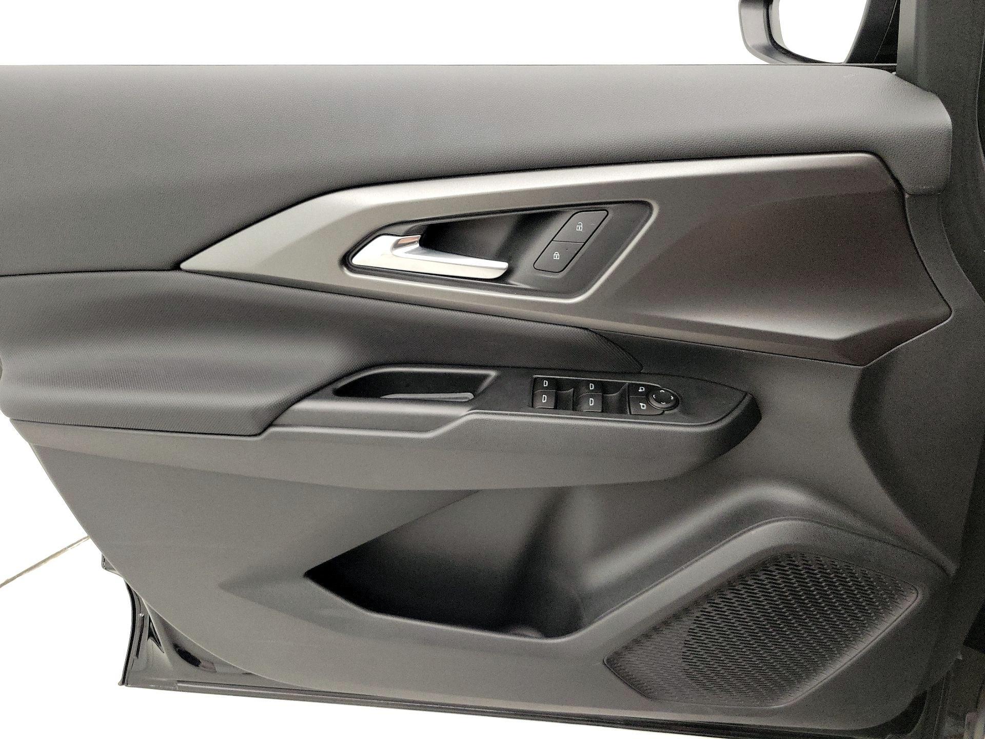 Thumbnail: 2025 Chevrolet Equinox - 12