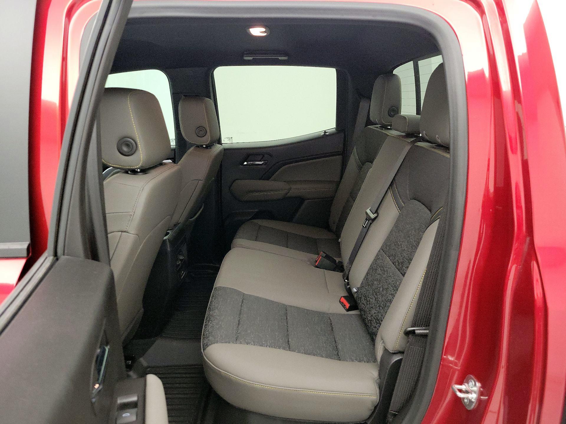 Thumbnail: 2024 Chevrolet Colorado - 20