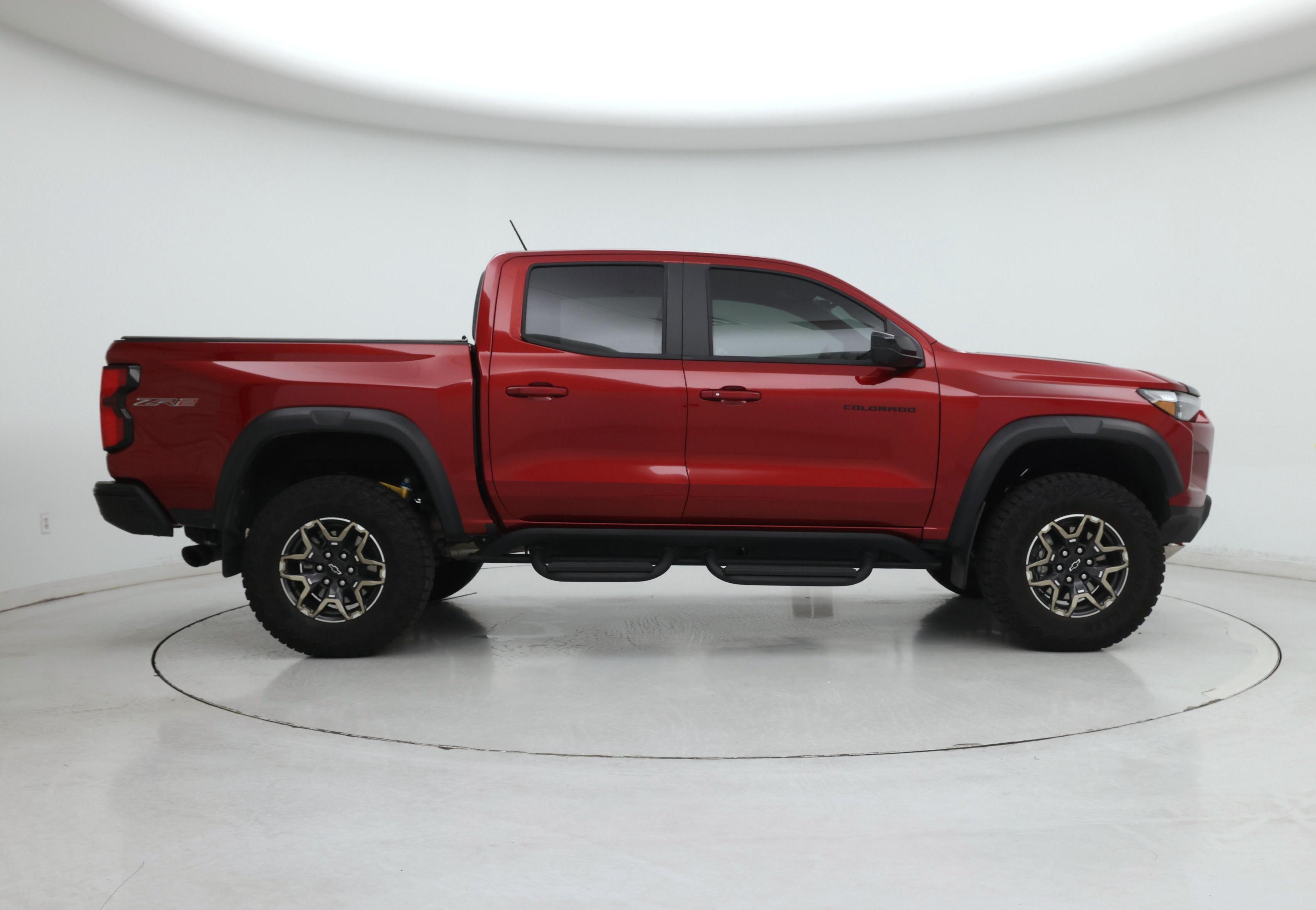 Thumbnail: 2024 Chevrolet Colorado - 7