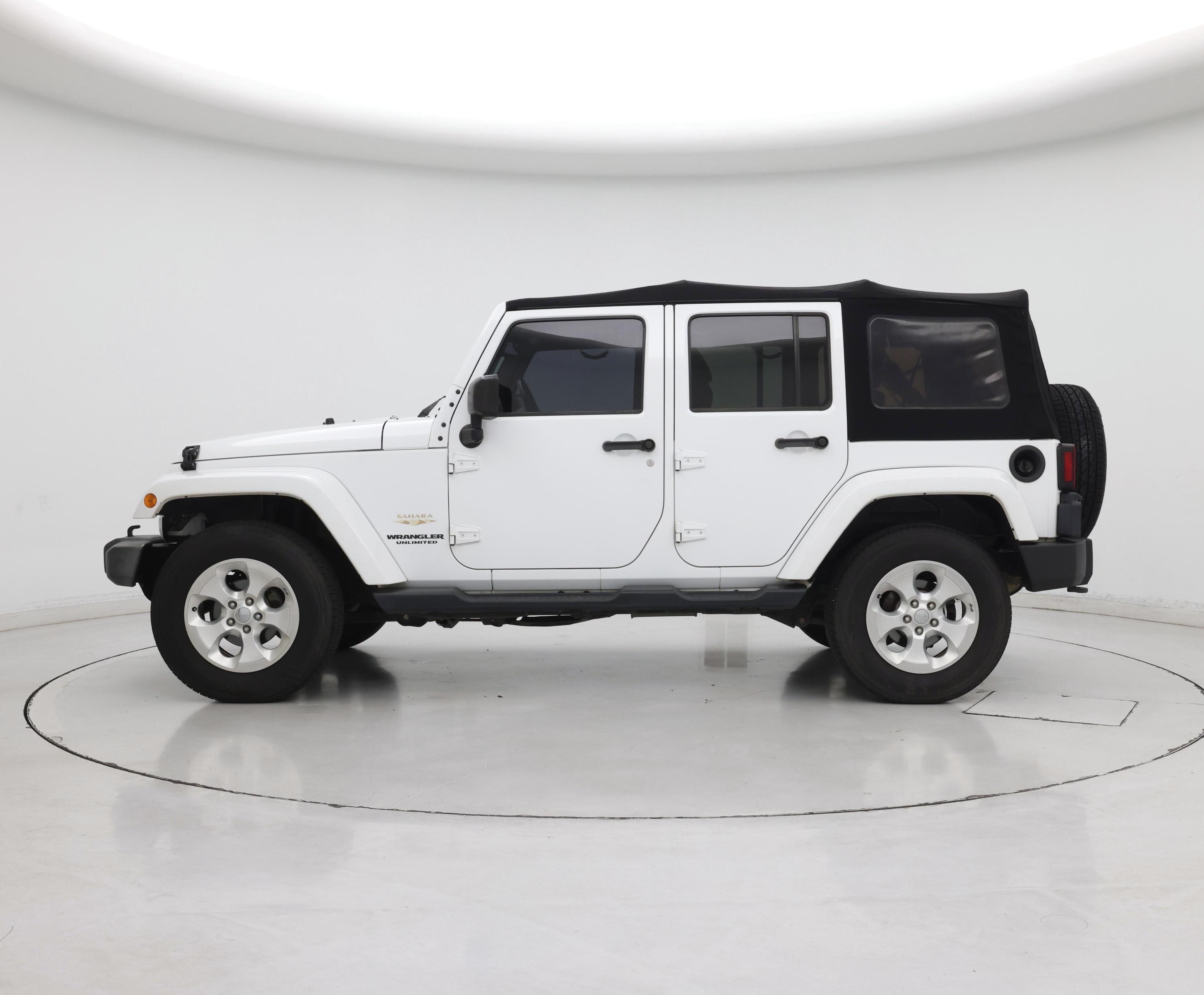 Thumbnail: 2015 Jeep Wrangler - 3