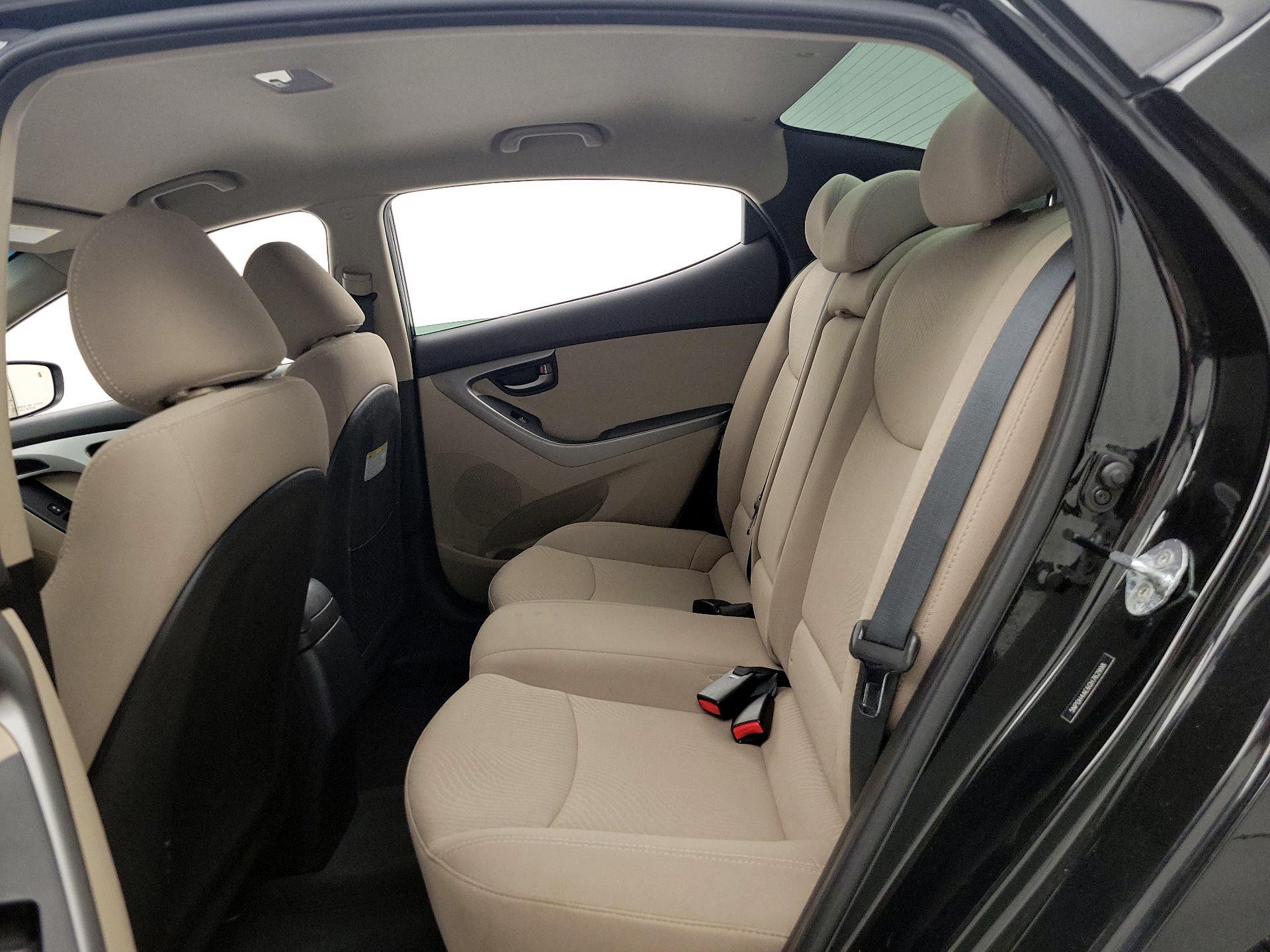 Thumbnail: 2016 Hyundai Elantra - 18