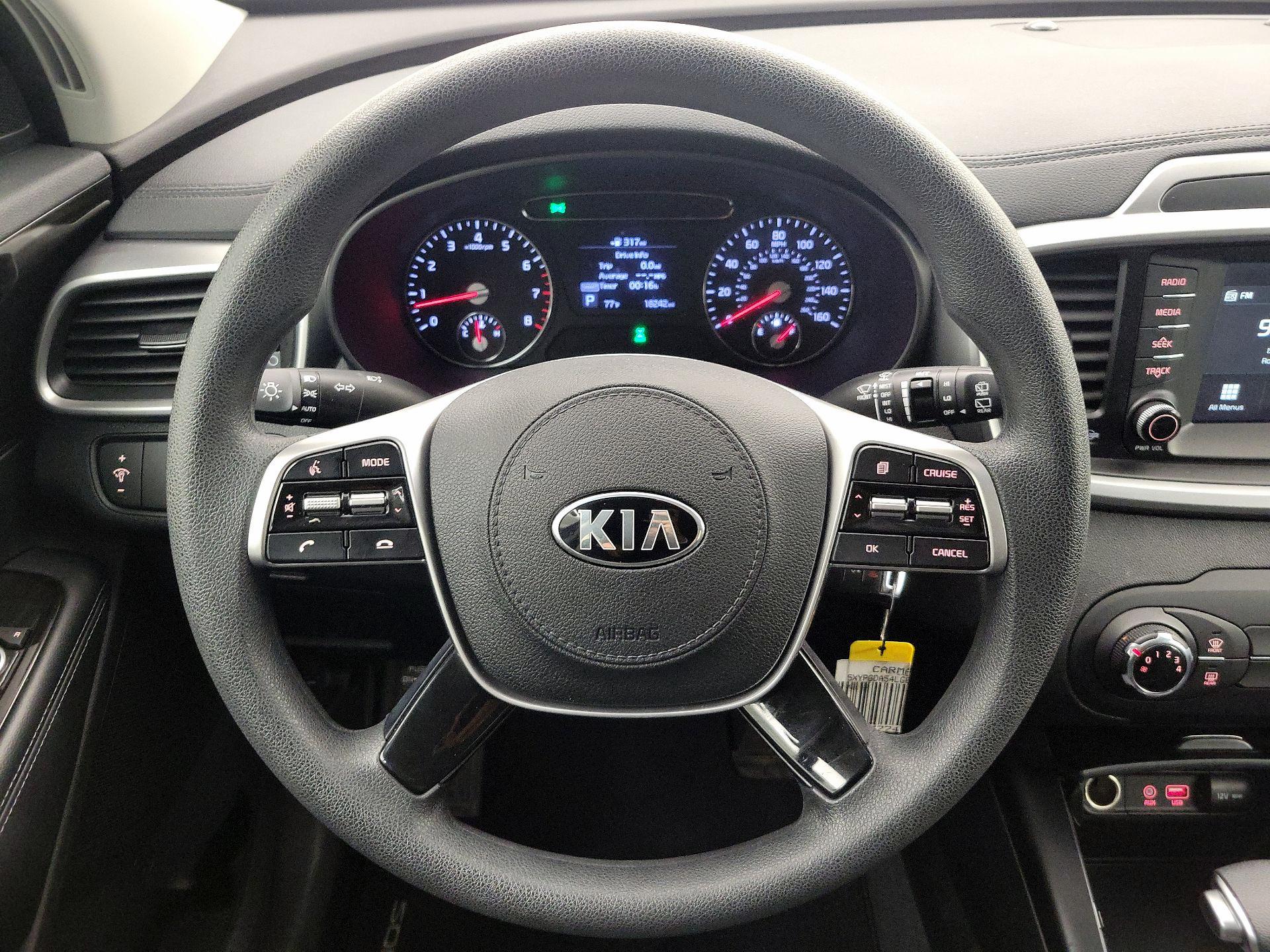 Thumbnail: 2020 Kia Sorento - 10