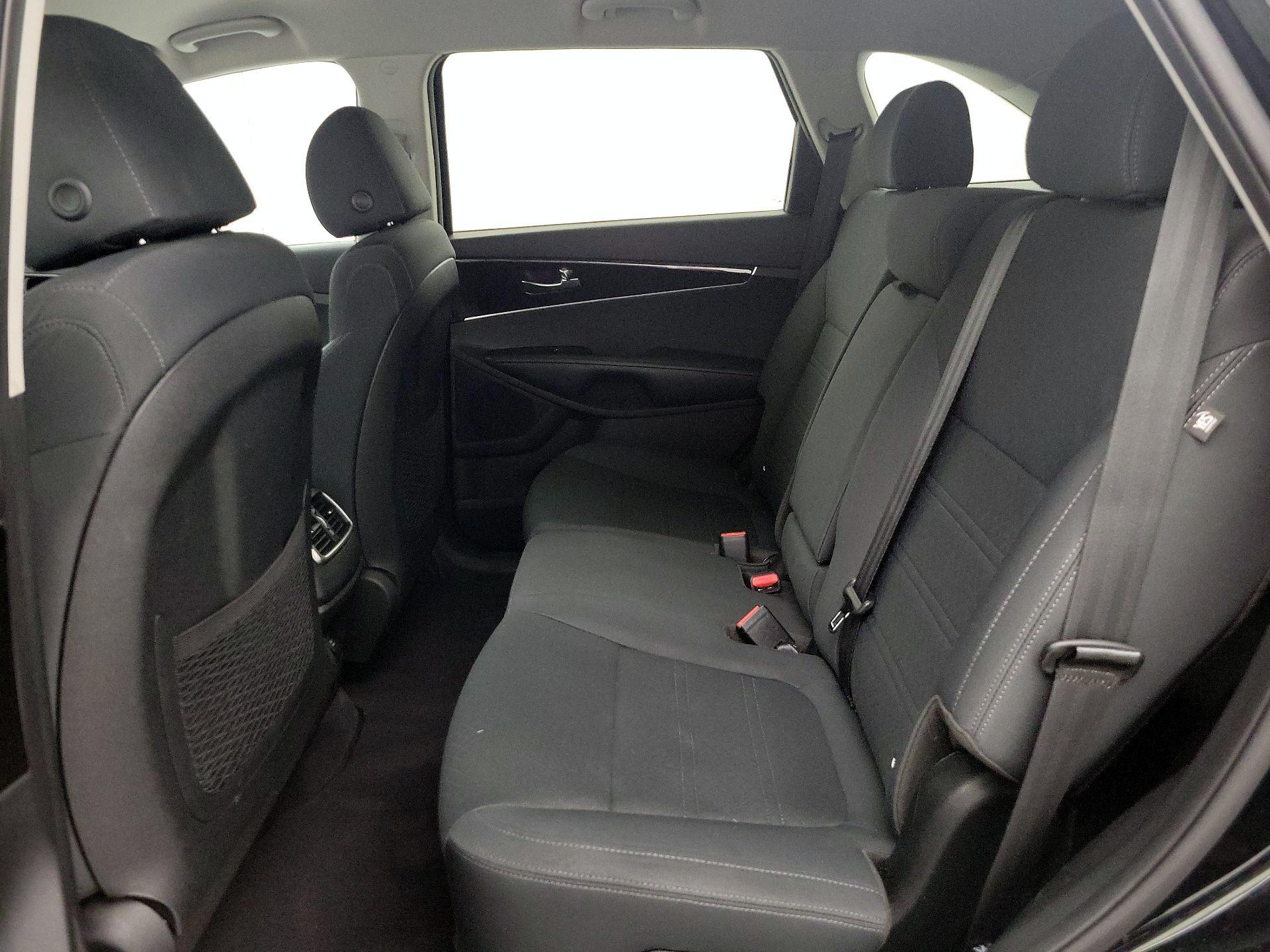 Thumbnail: 2020 Kia Sorento - 19