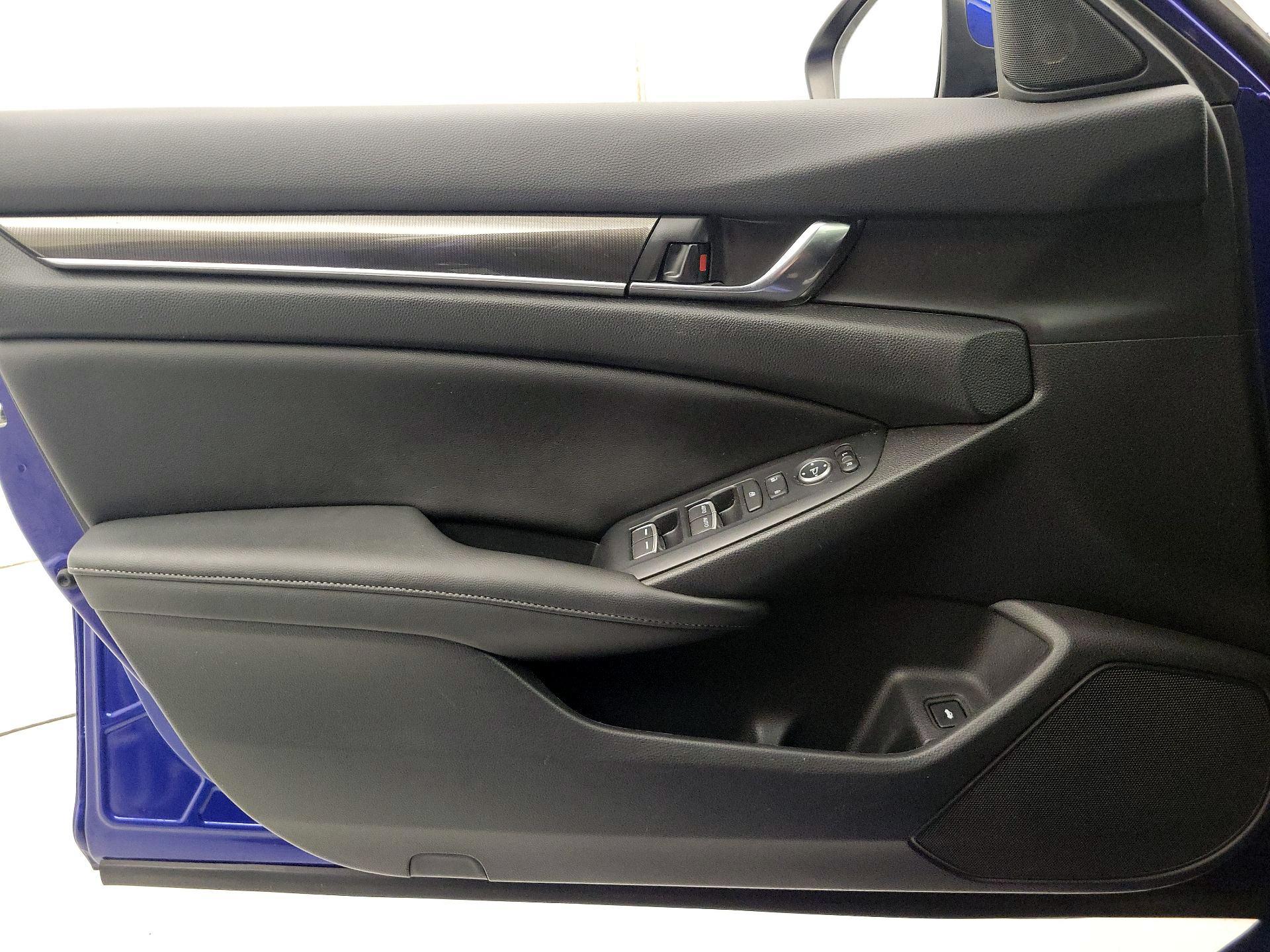 Thumbnail: 2020 Honda Accord - 12