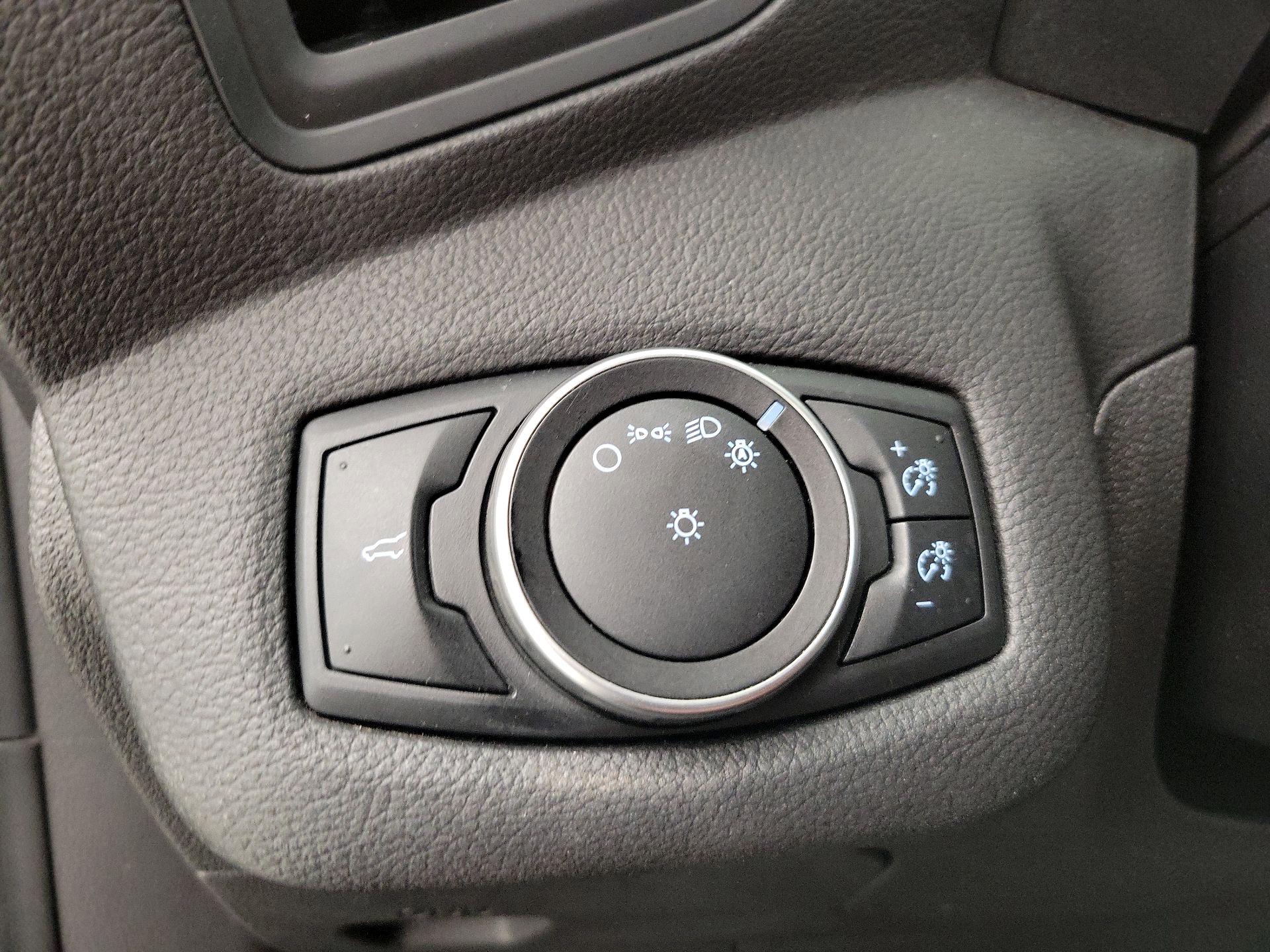 Thumbnail: 2017 Ford Escape - 13