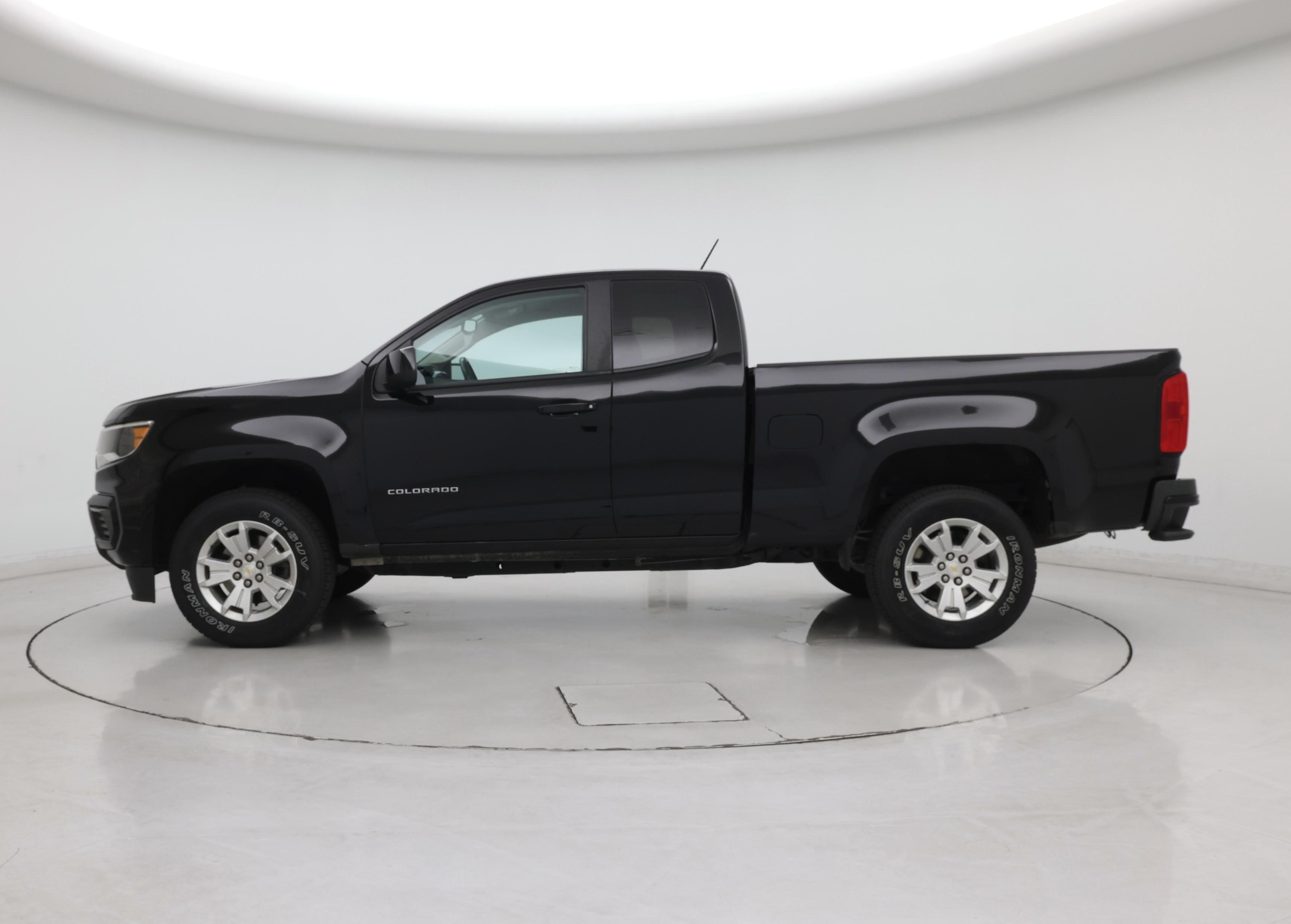 Thumbnail: 2021 Chevrolet Colorado - 3