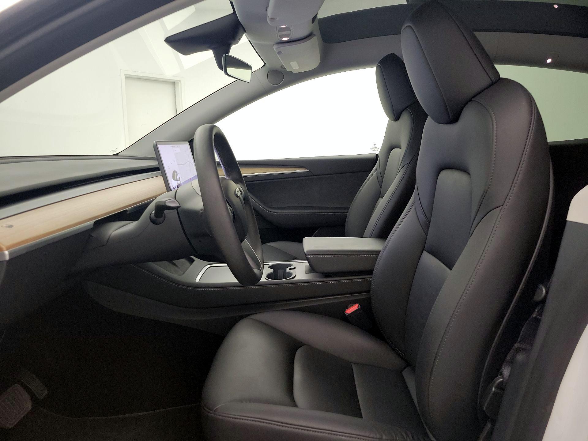 Thumbnail: 2023 Tesla Model Y - 11
