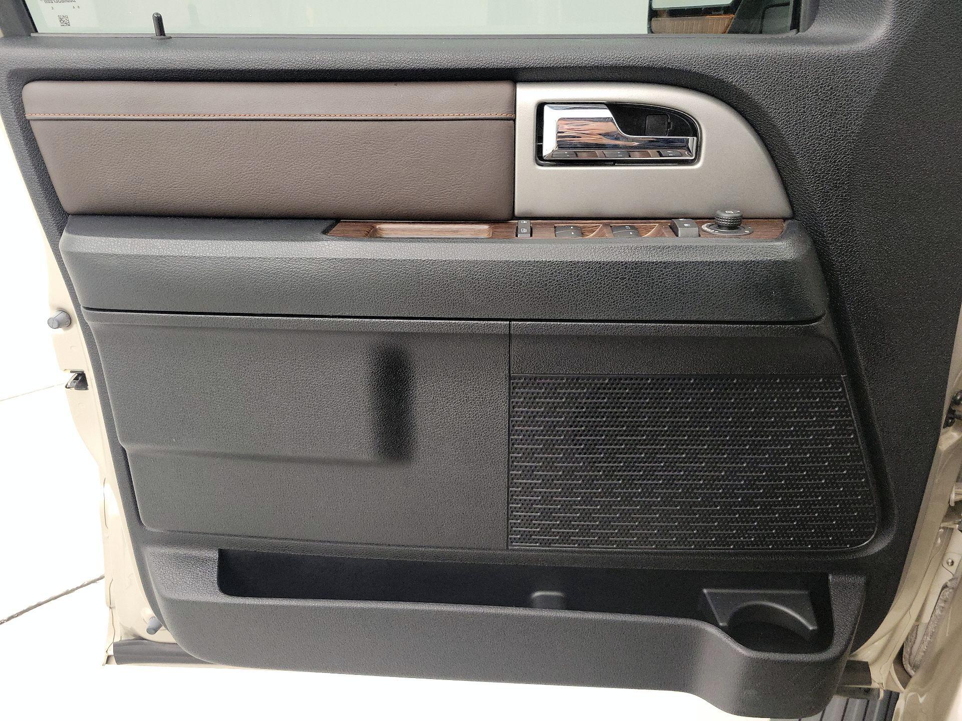 Thumbnail: 2017 Ford Expedition - 12