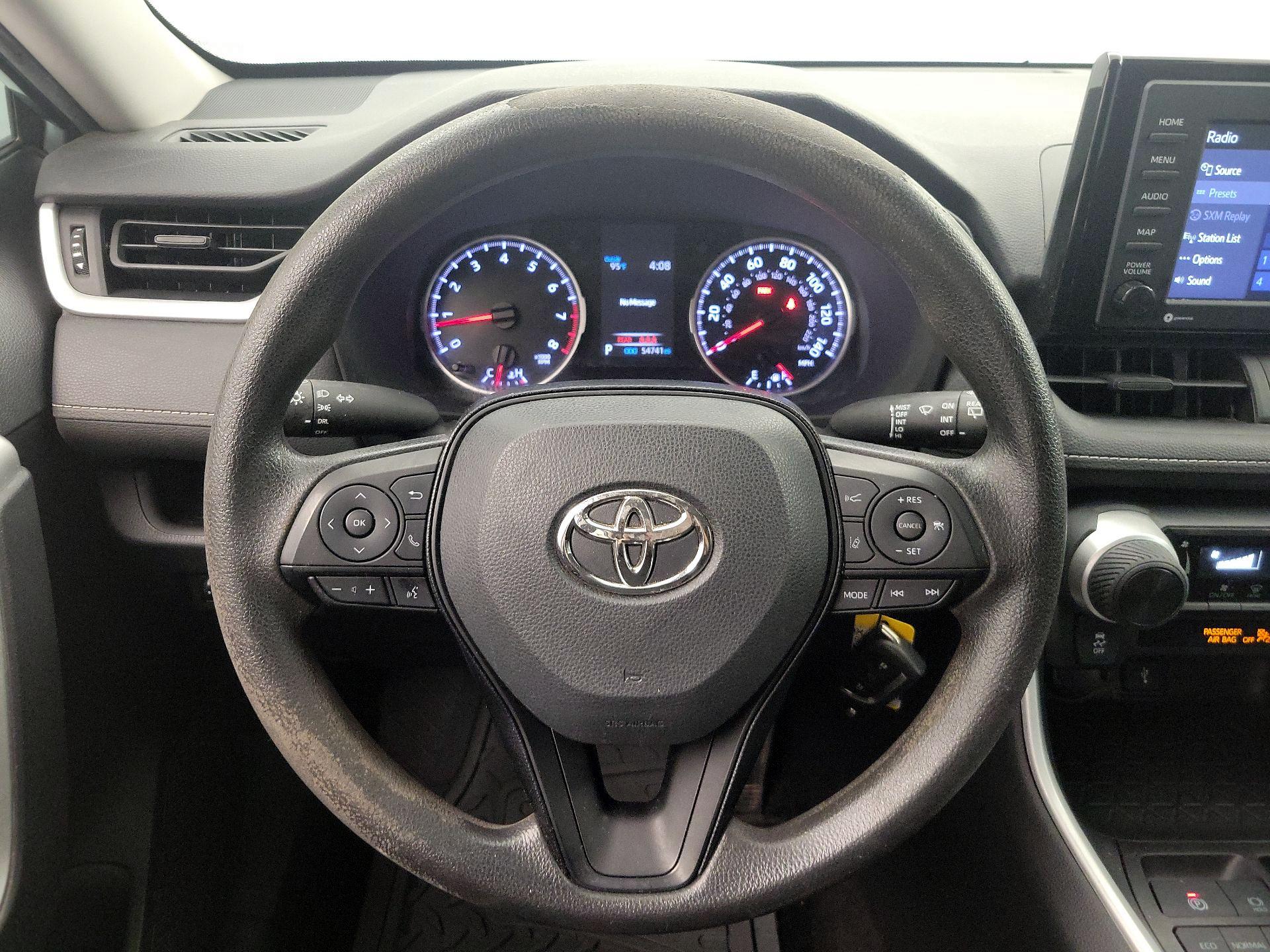 Thumbnail: 2021 Toyota RAV4 - 10