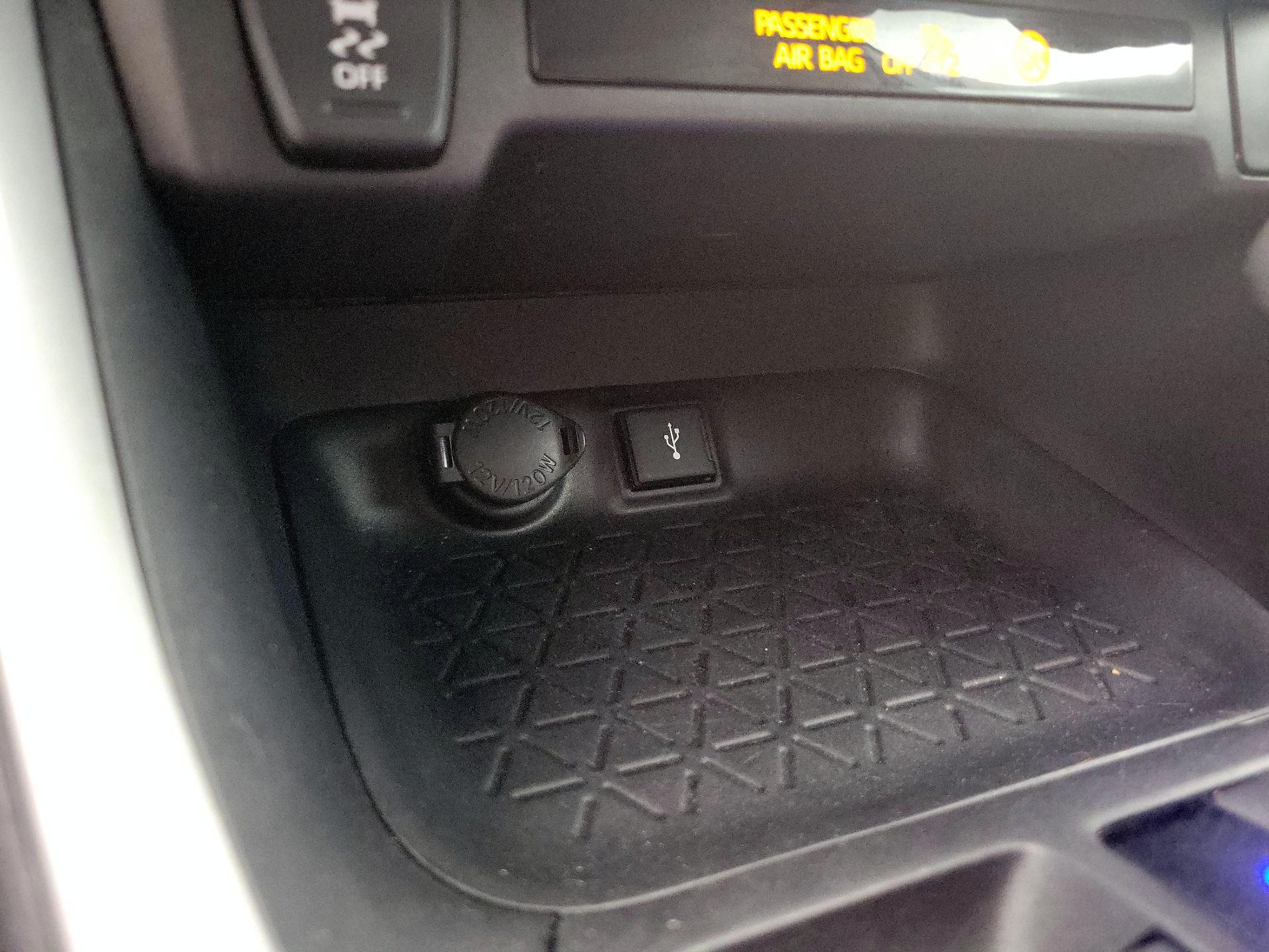 Thumbnail: 2021 Toyota RAV4 - 18