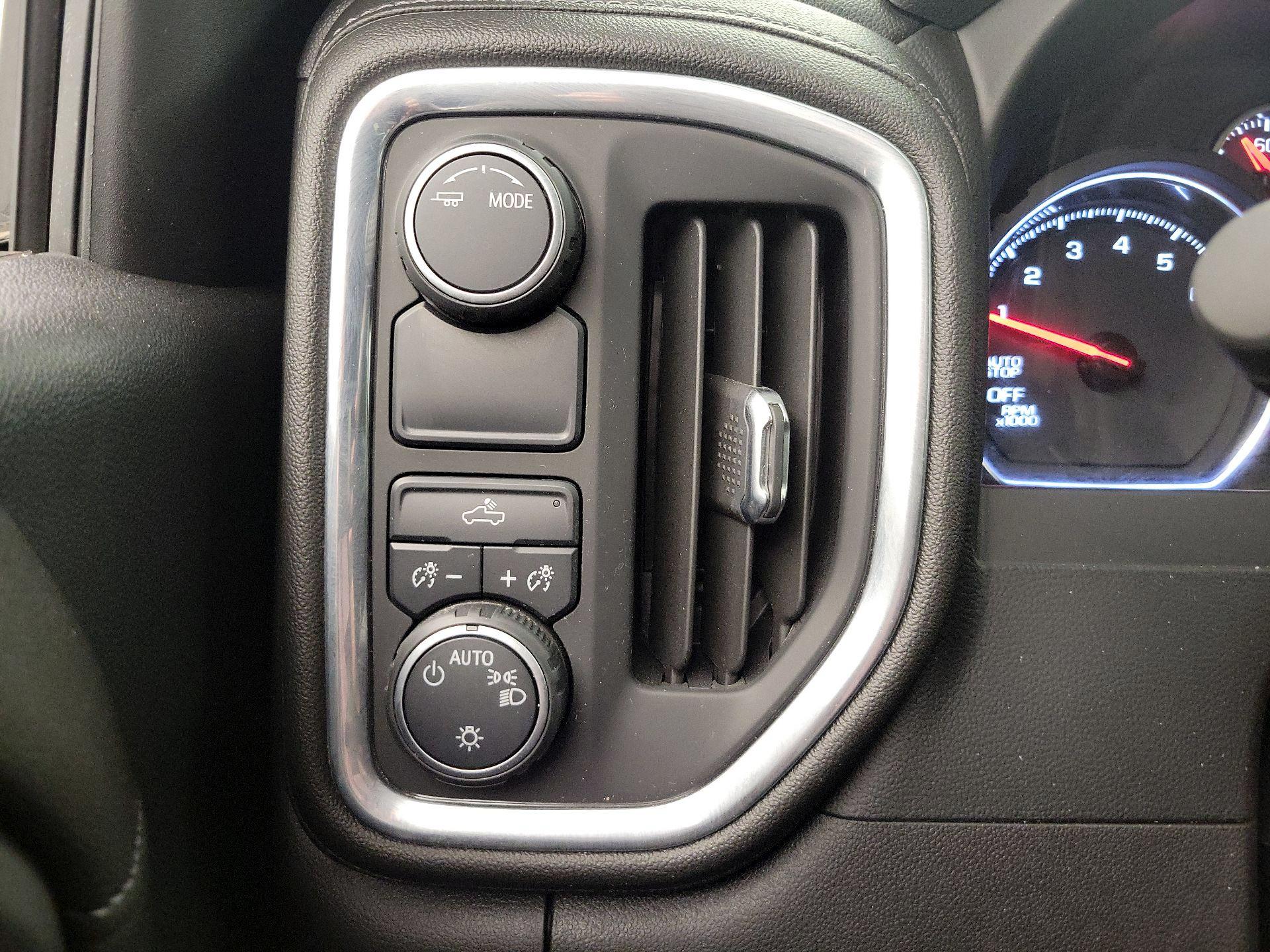 Thumbnail: 2021 Chevrolet Silverado 1500 - 13