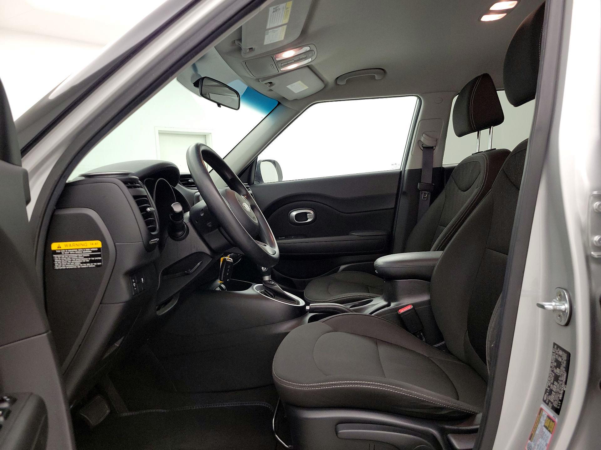 Thumbnail: 2017 Kia Soul - 11