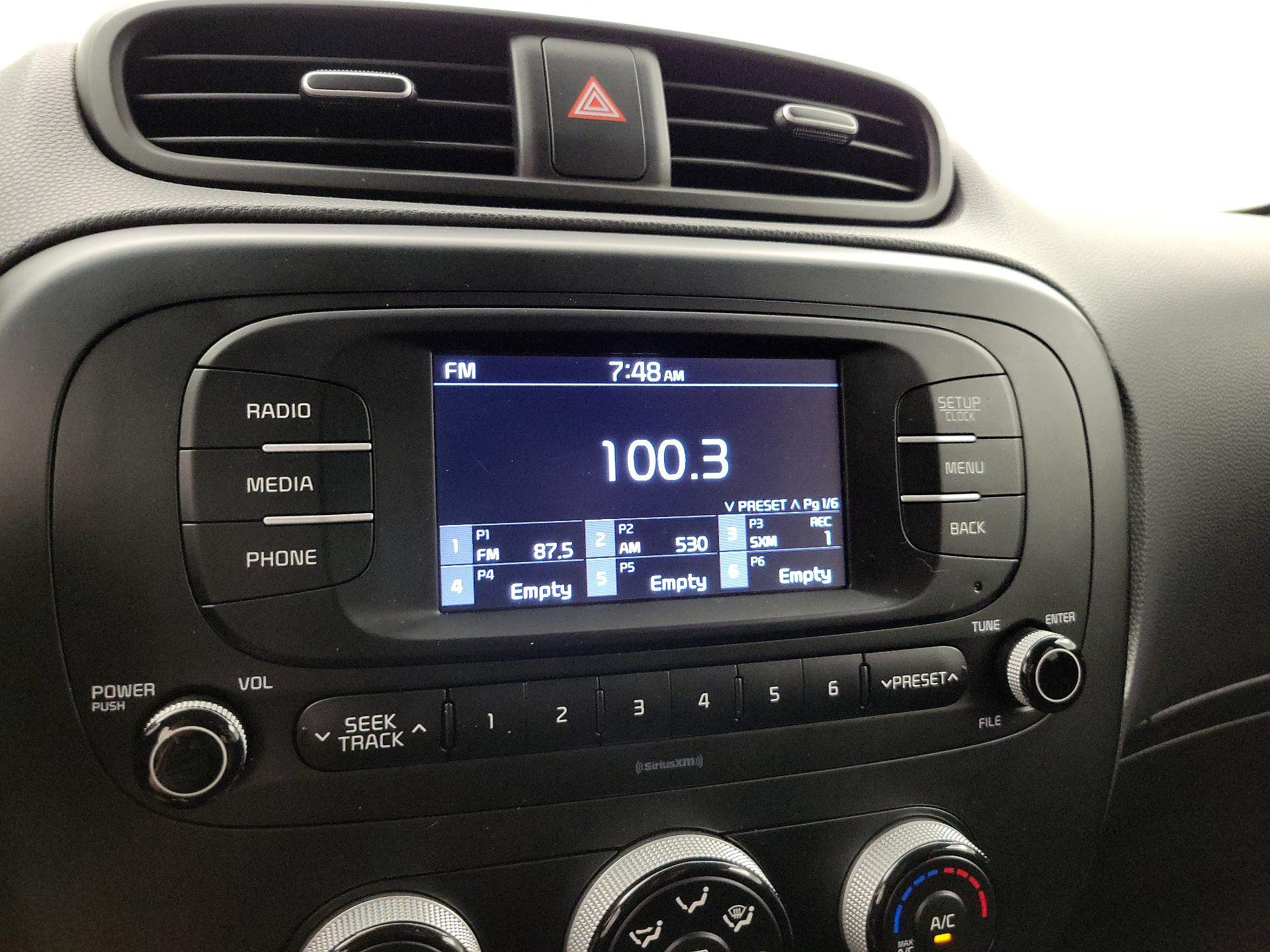 Thumbnail: 2017 Kia Soul - 14