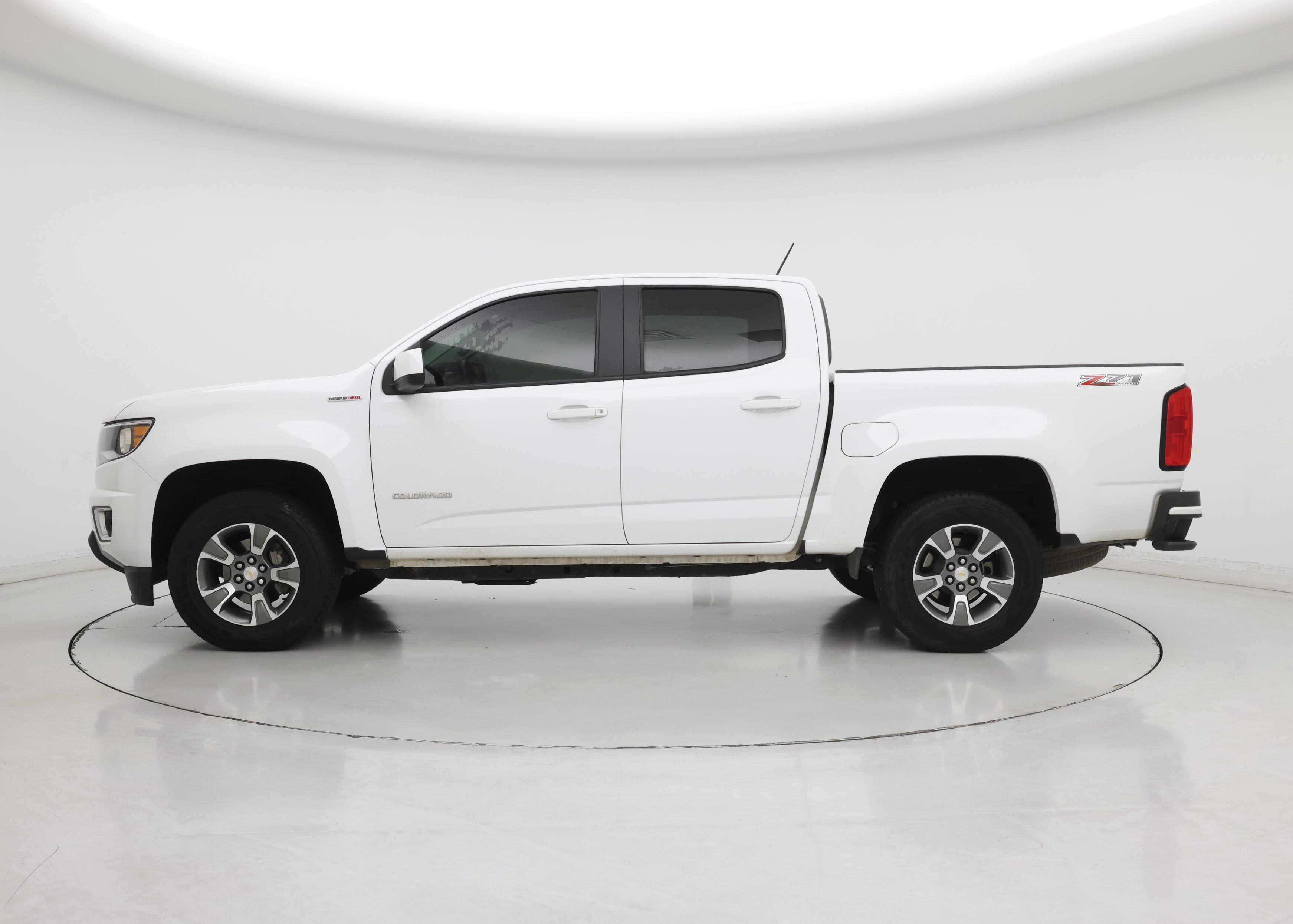 Thumbnail: 2017 Chevrolet Colorado - 3