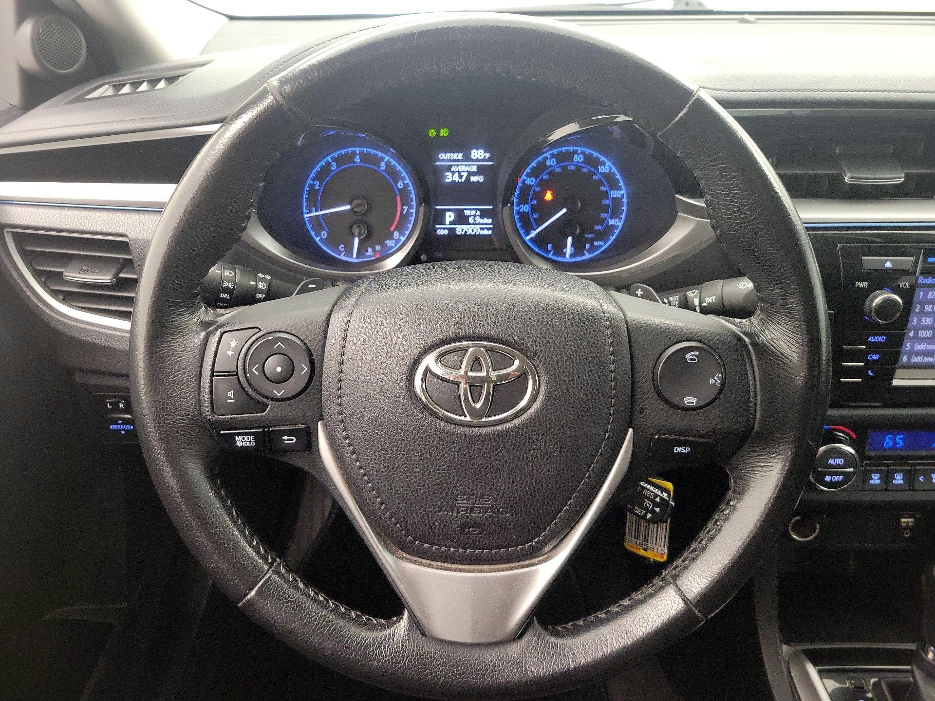 Thumbnail: 2016 Toyota Corolla - 10