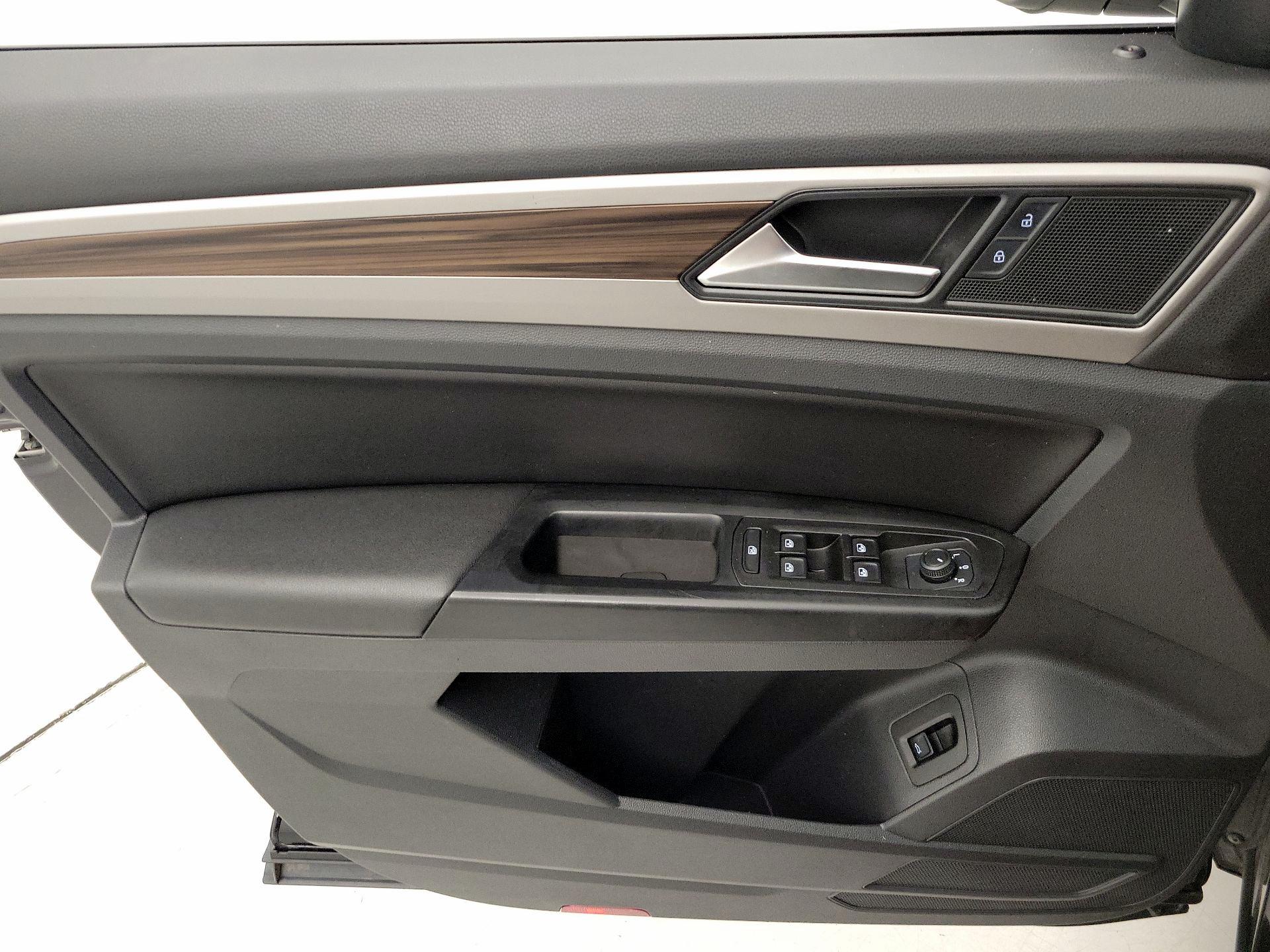 Thumbnail: 2021 Volkswagen Atlas - 12