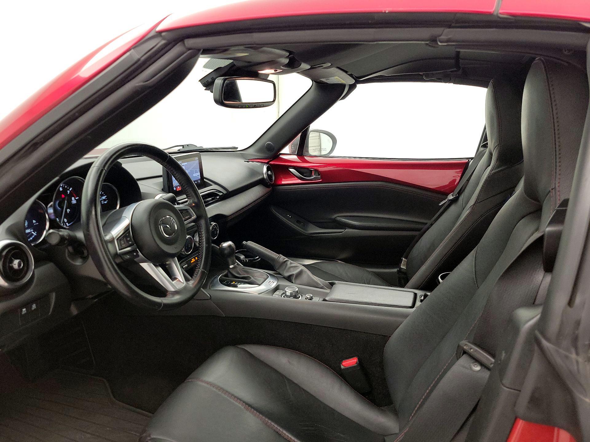 Thumbnail: 2019 Mazda MX-5 Miata - 11