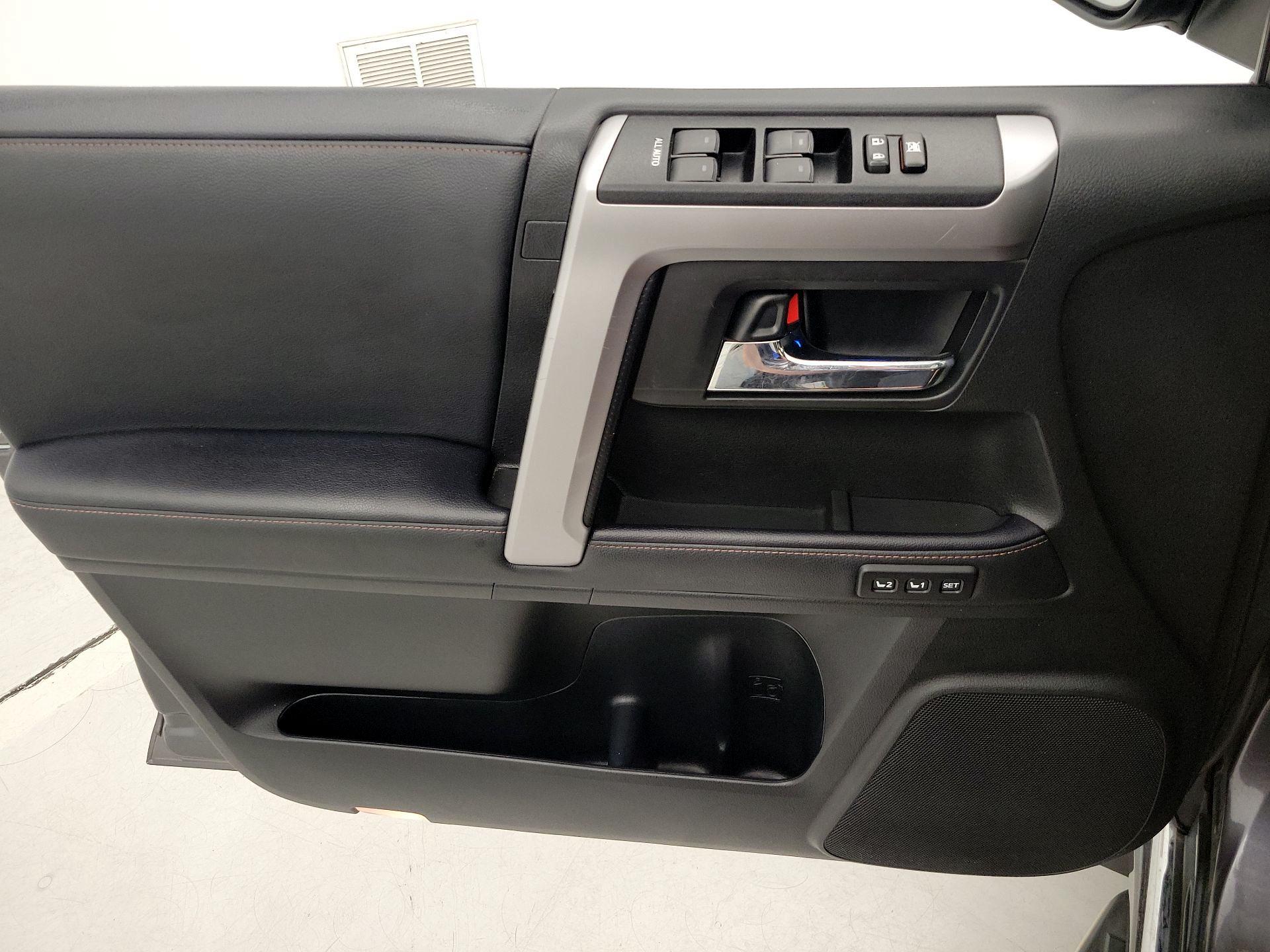 Thumbnail: 2021 Toyota 4Runner - 12