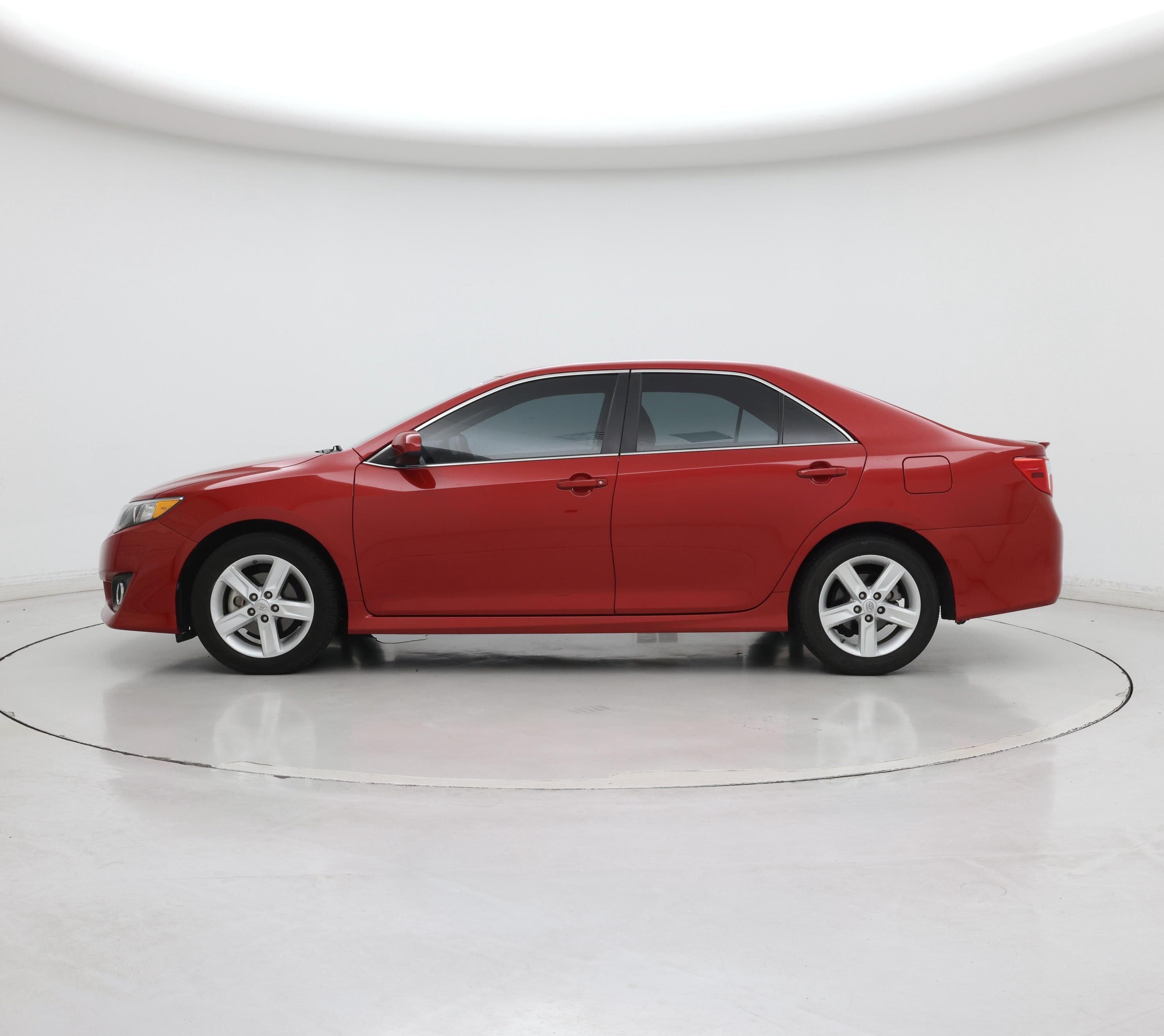 Thumbnail: 2013 Toyota Camry - 3