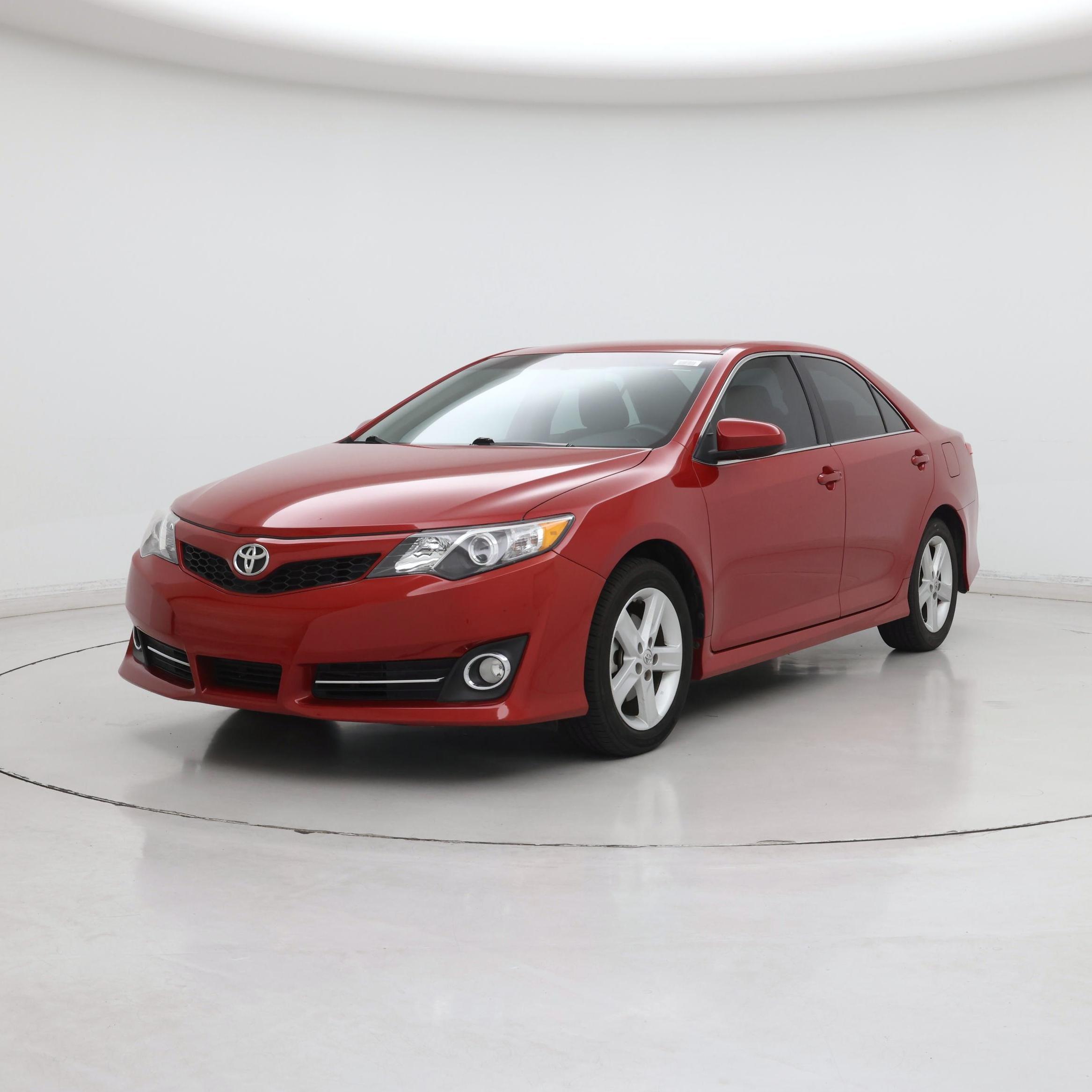 Thumbnail: 2013 Toyota Camry - 4