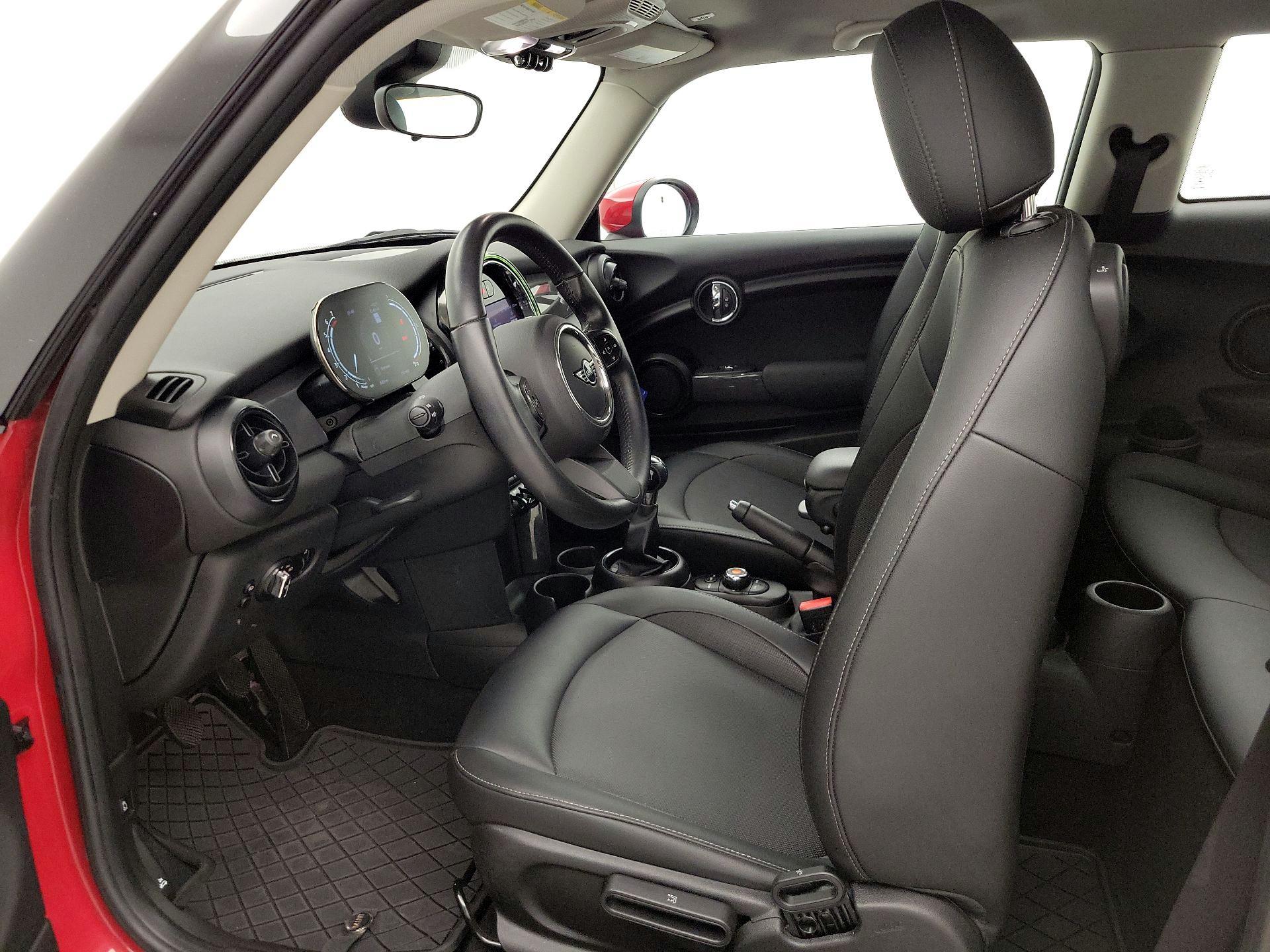 Thumbnail: 2022 MINI Cooper Hardtop - 11