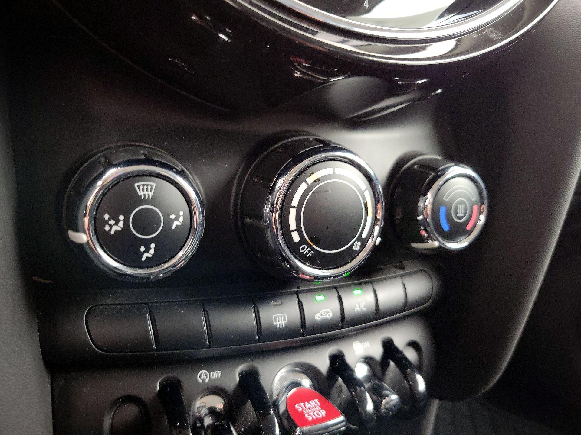 Thumbnail: 2022 MINI Cooper Hardtop - 16