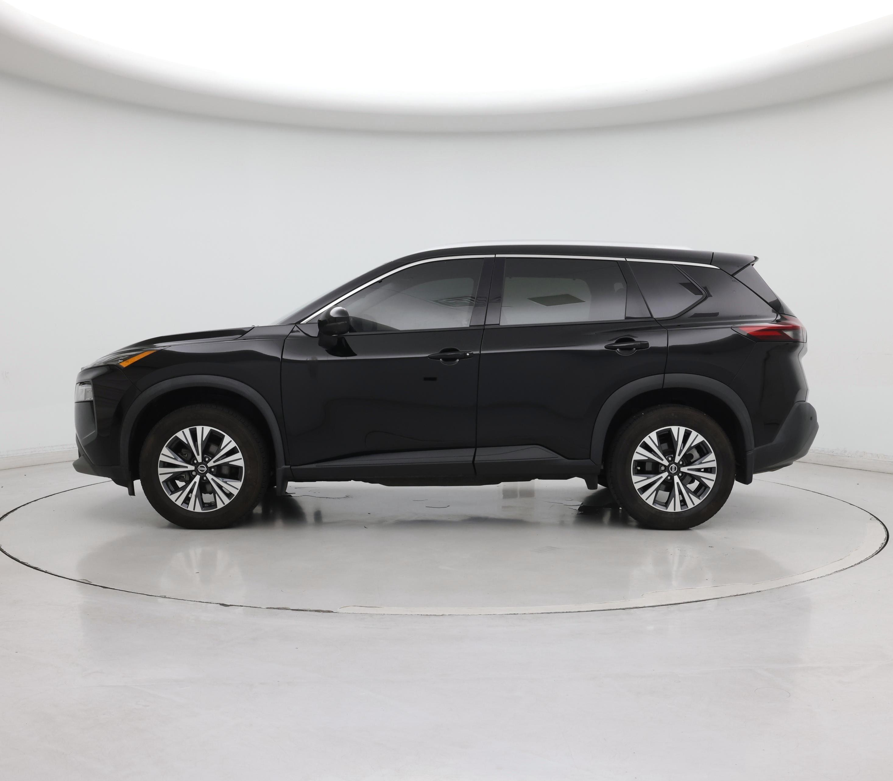 Thumbnail: 2021 Nissan Rogue - 3