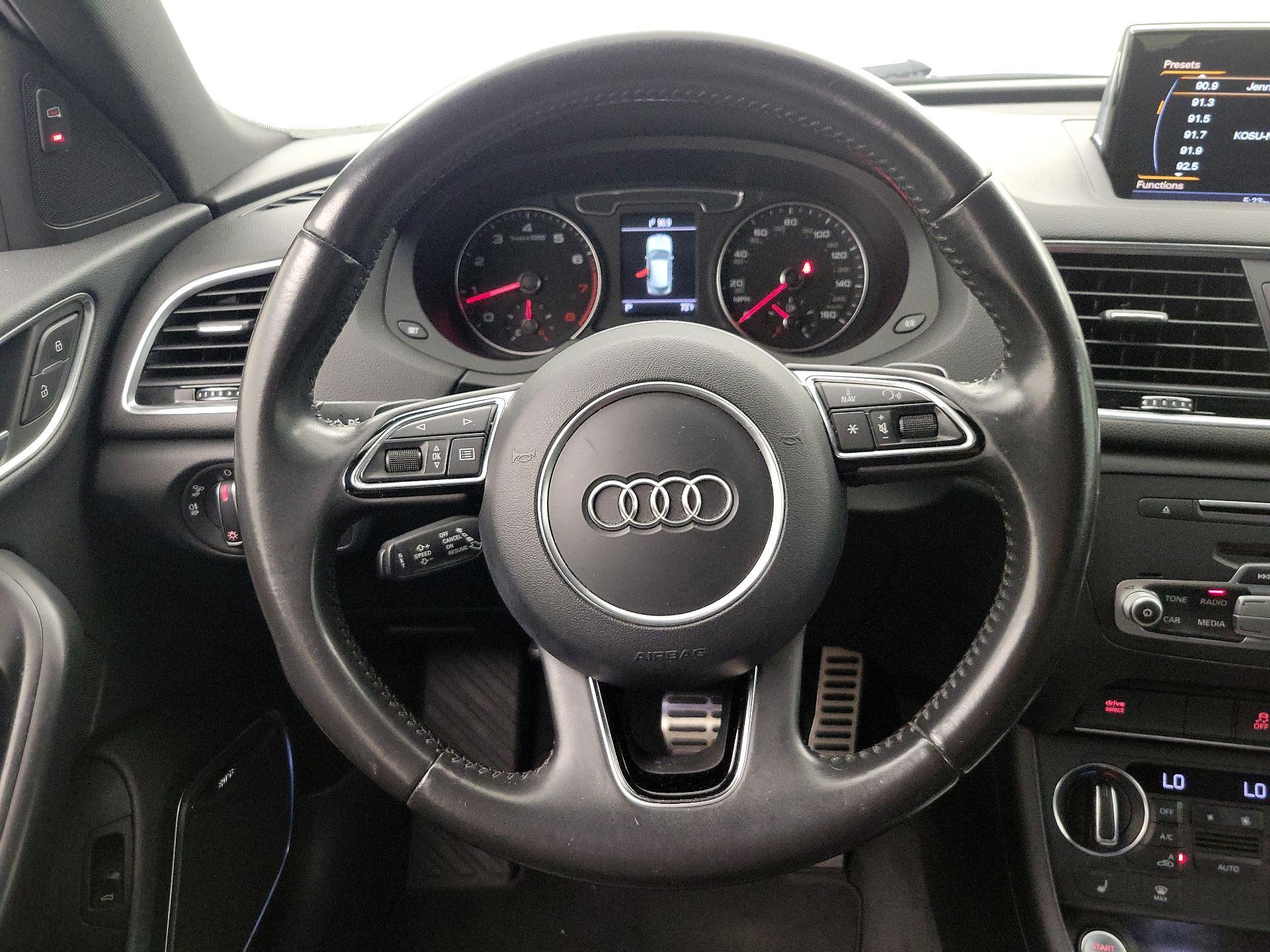 Thumbnail: 2016 Audi Q3 - 10