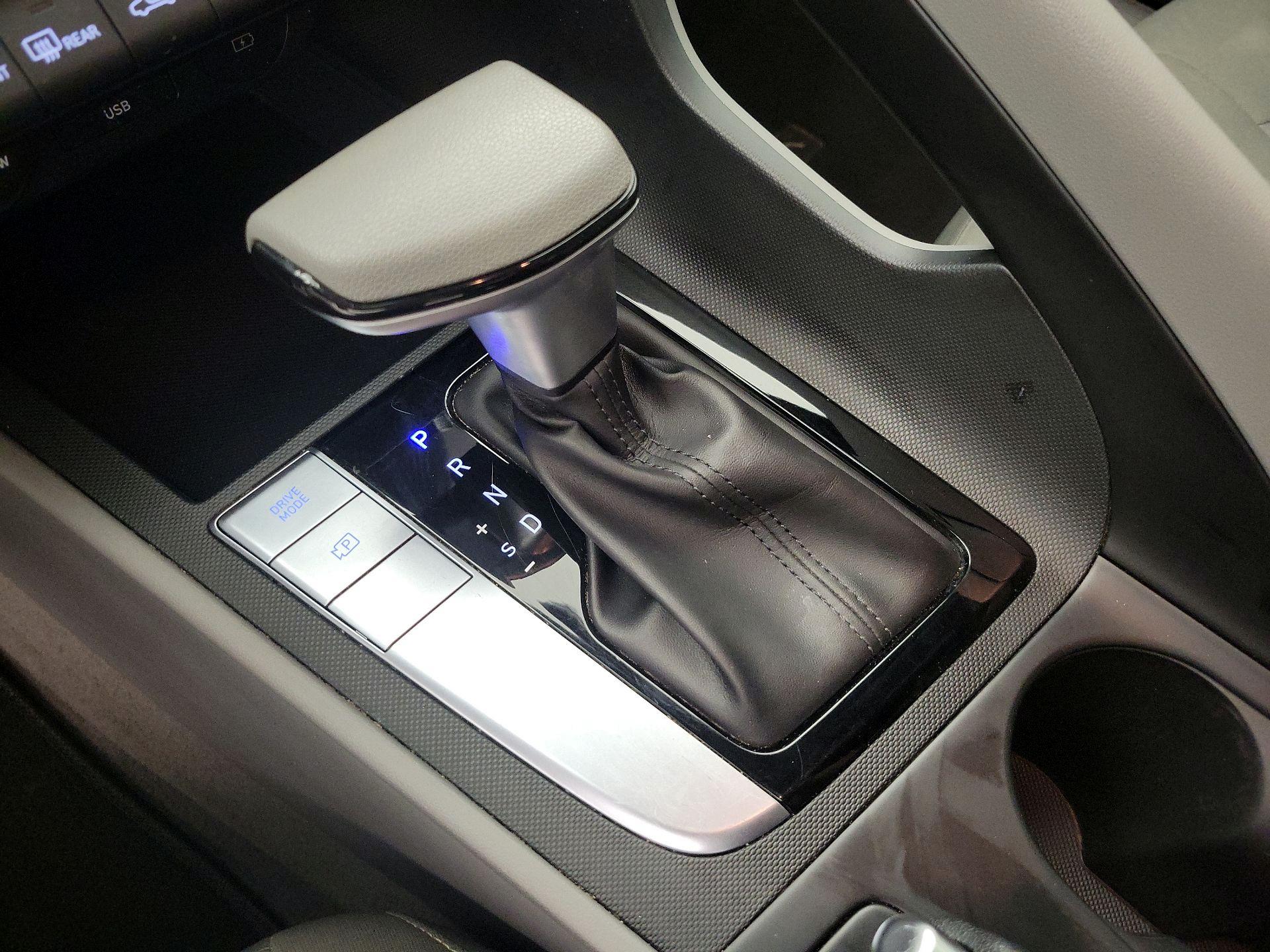 Thumbnail: 2024 Hyundai Elantra - 18