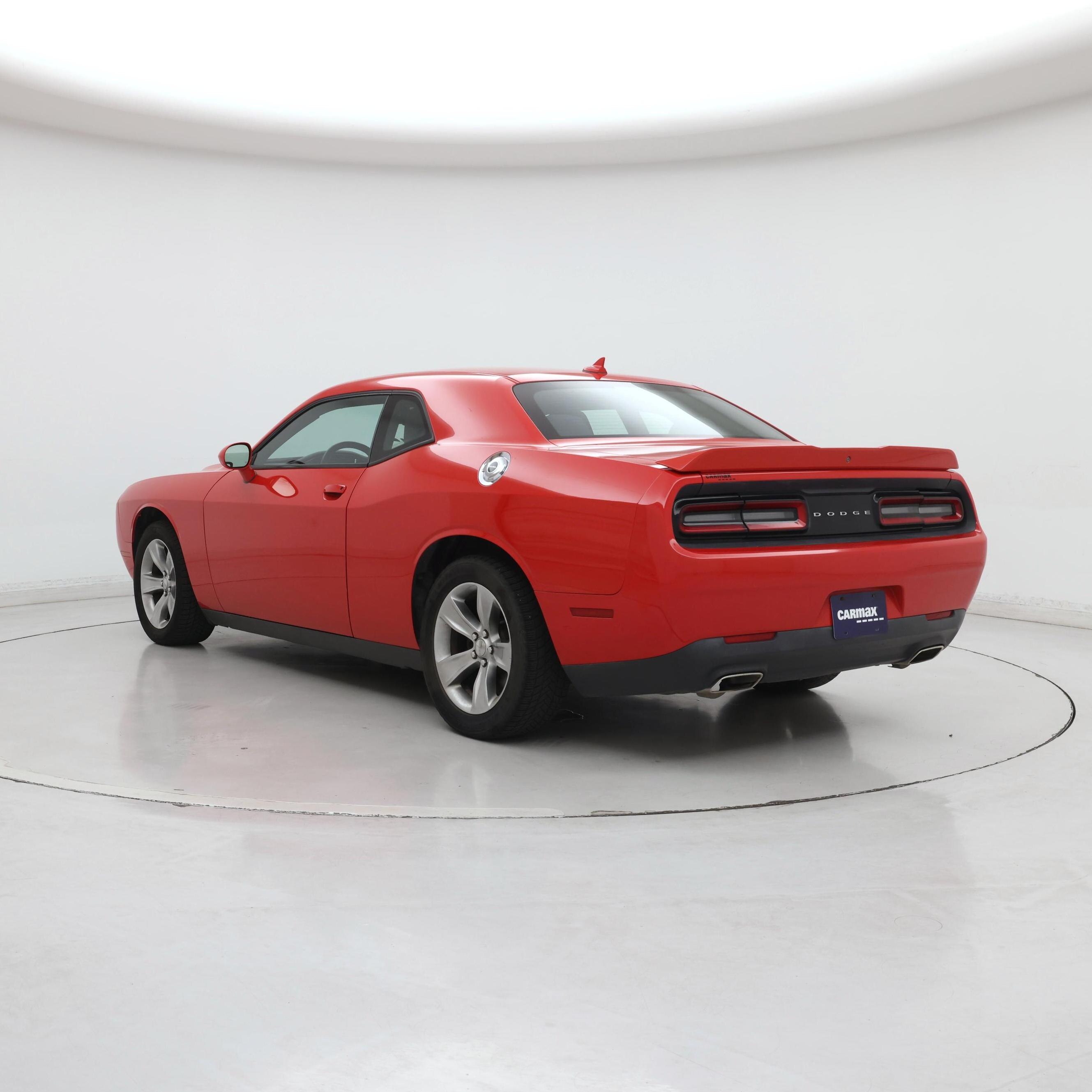 Thumbnail: 2019 Dodge Challenger - 2