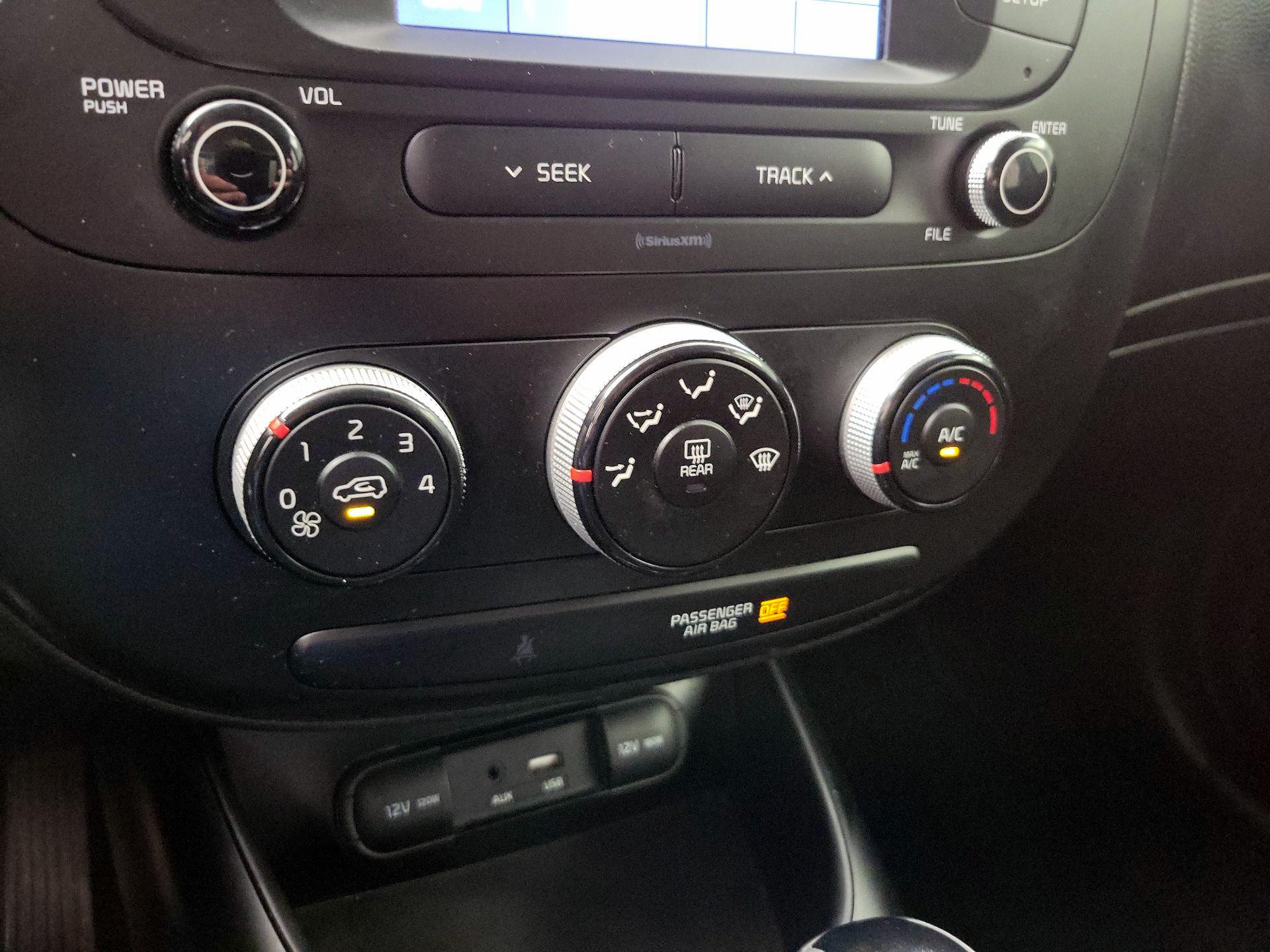 Thumbnail: 2019 Kia Soul - 16