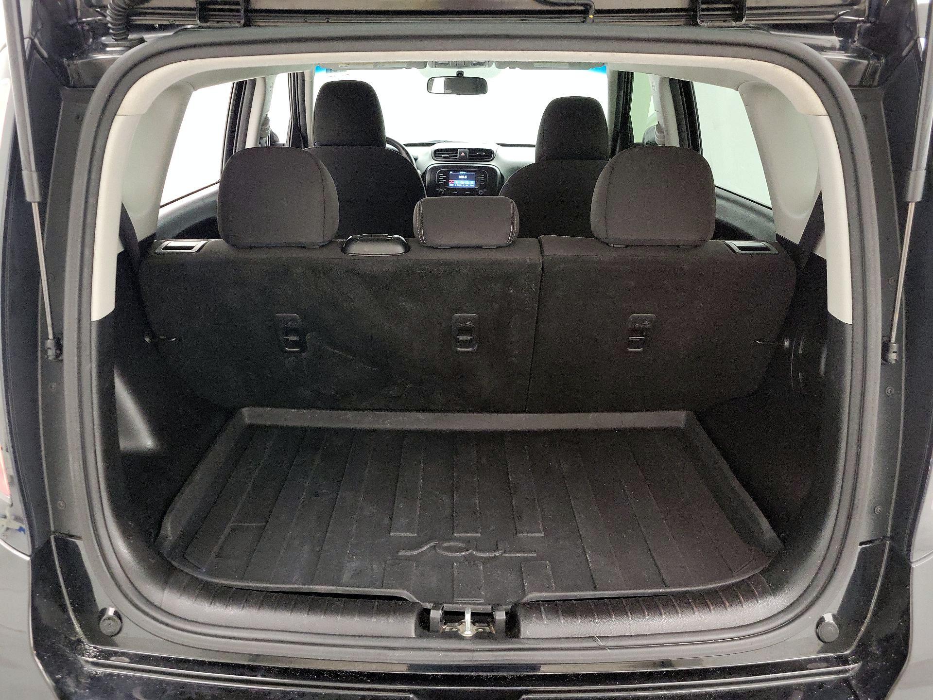 Thumbnail: 2019 Kia Soul - 20