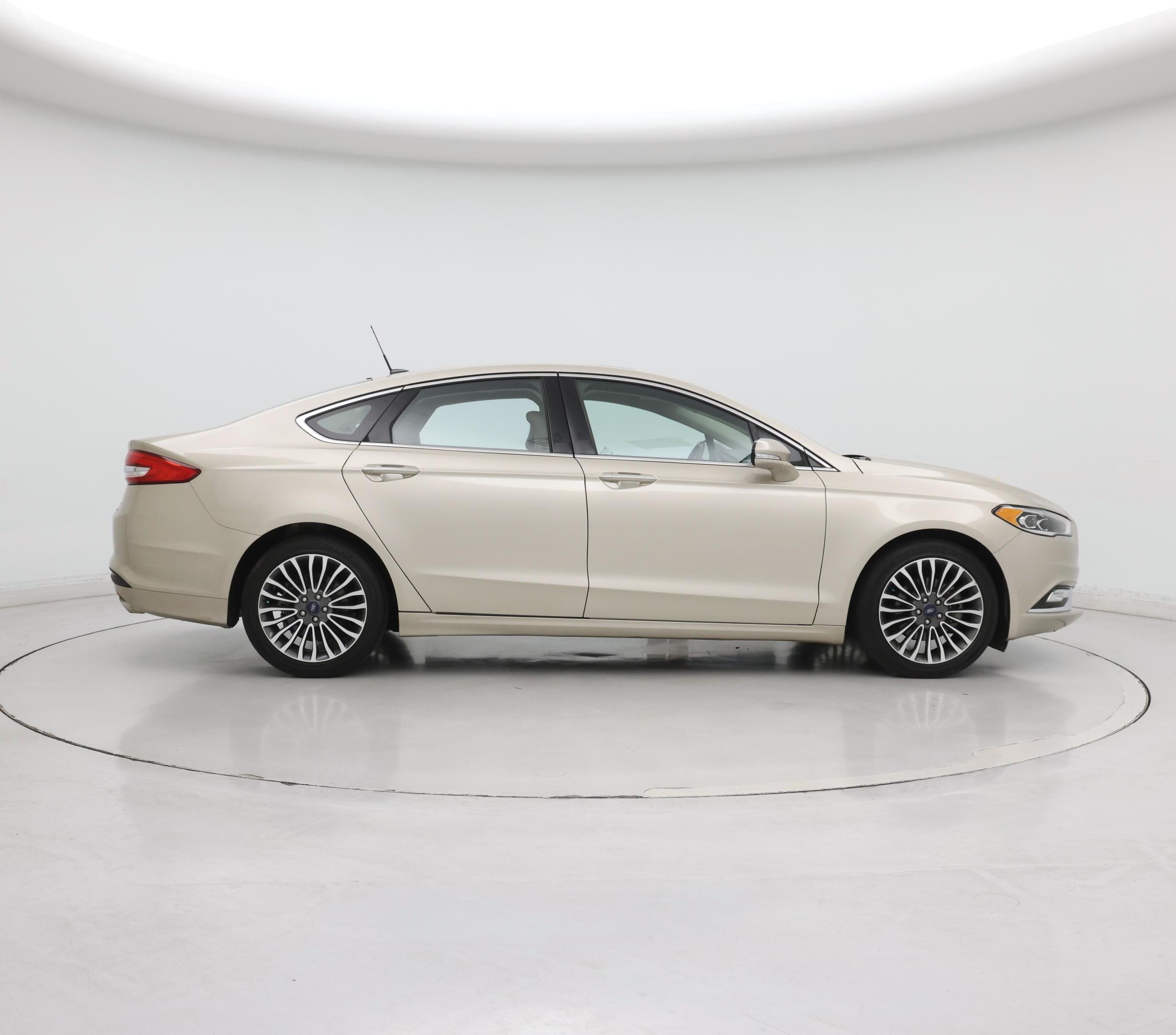 Thumbnail: 2017 Ford Fusion - 7
