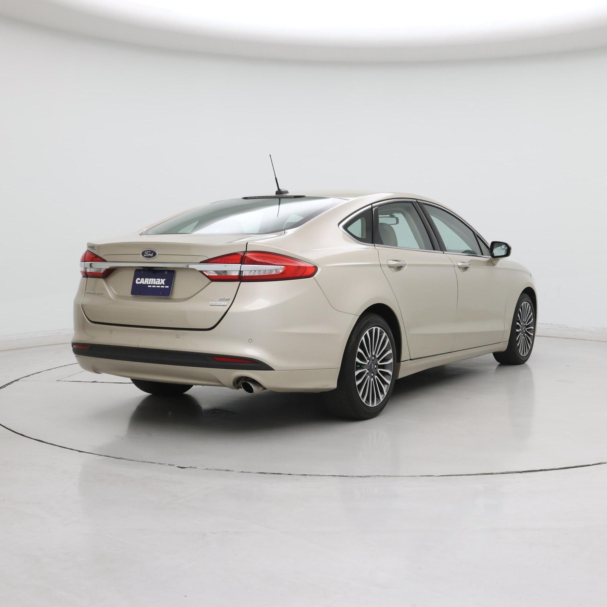 Thumbnail: 2017 Ford Fusion - 8